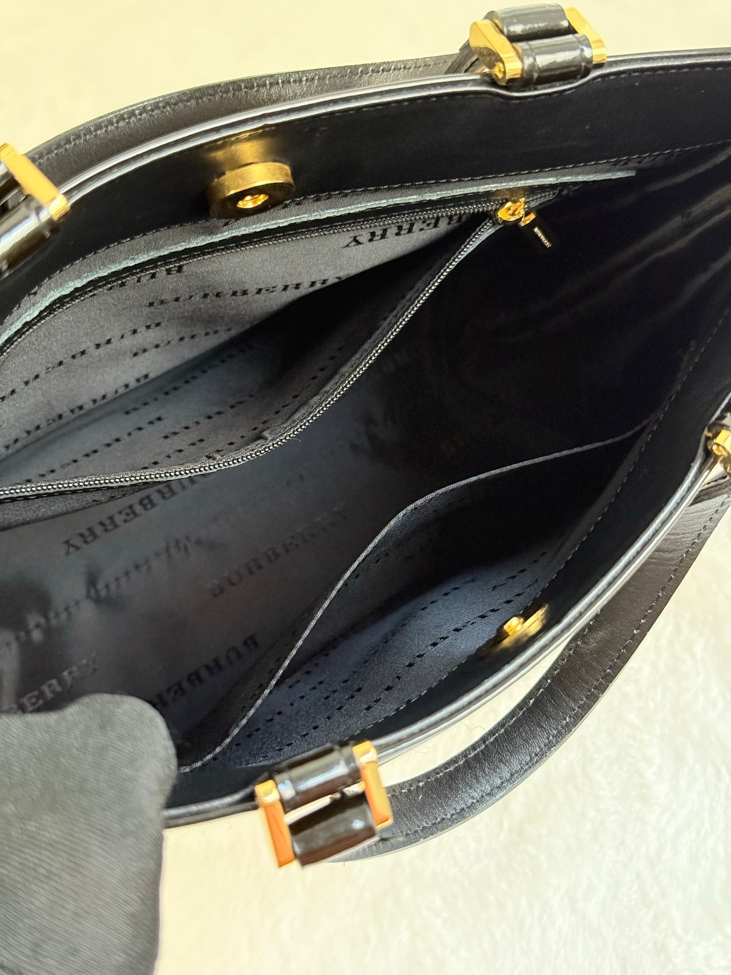 BURBERRY Handbag