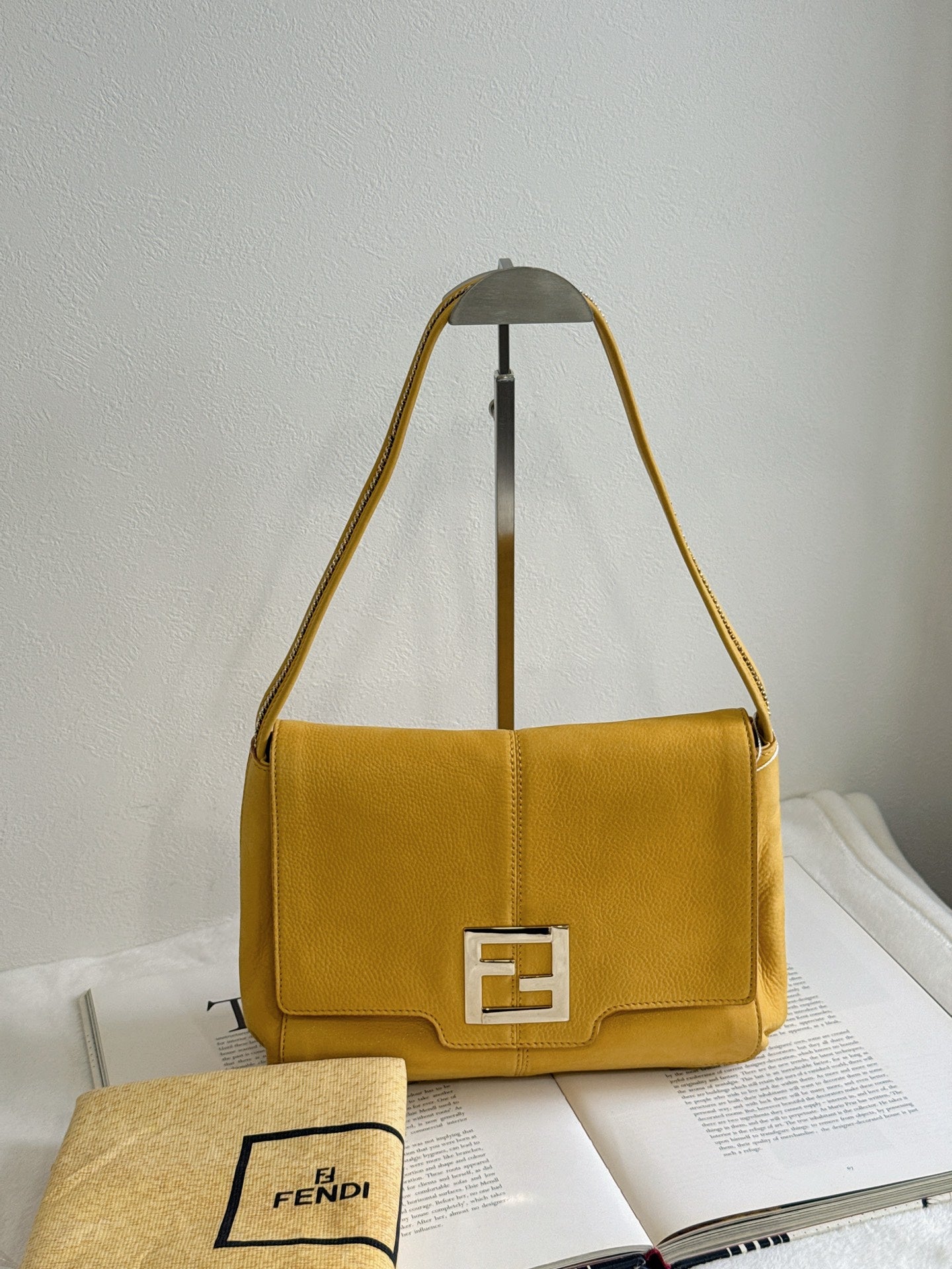 FENDI Baguette Shoulder bag