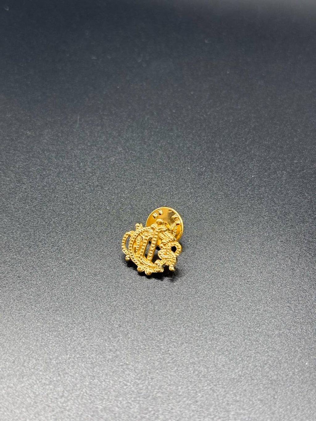 DIOR Mini Pumpkin Carriage Pin