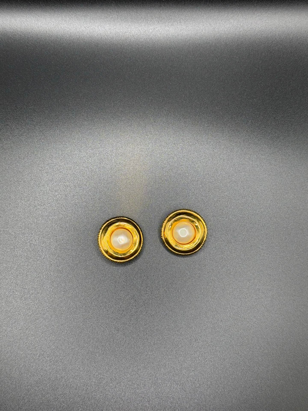 CHANEL Pearl Clip on Earring