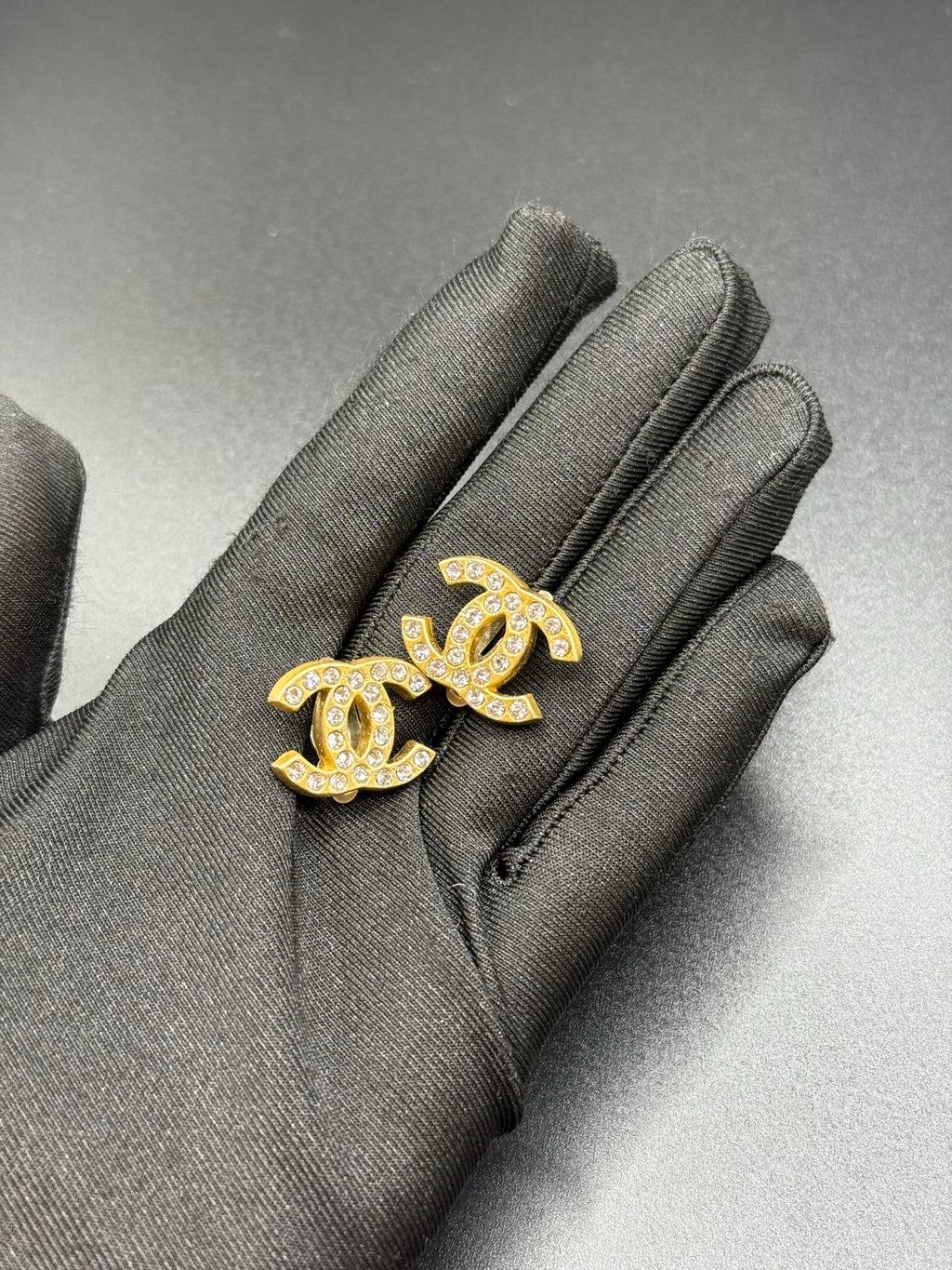 CHANEL Clip on Earrings