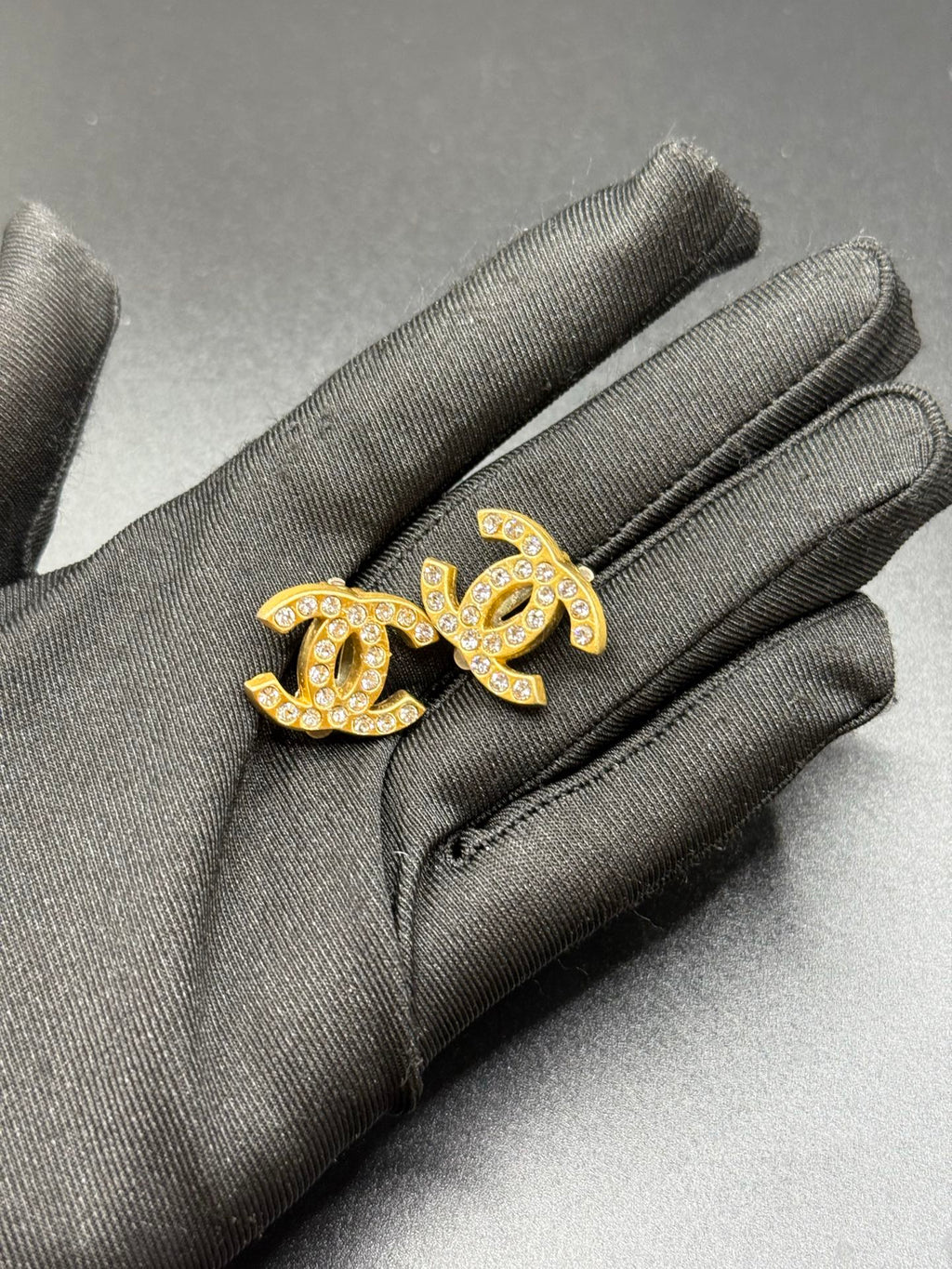 CHANEL Clip on Earrings