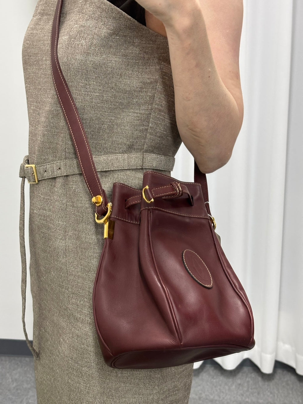 CARTIER Must Line Drawstring Shoulder bag
