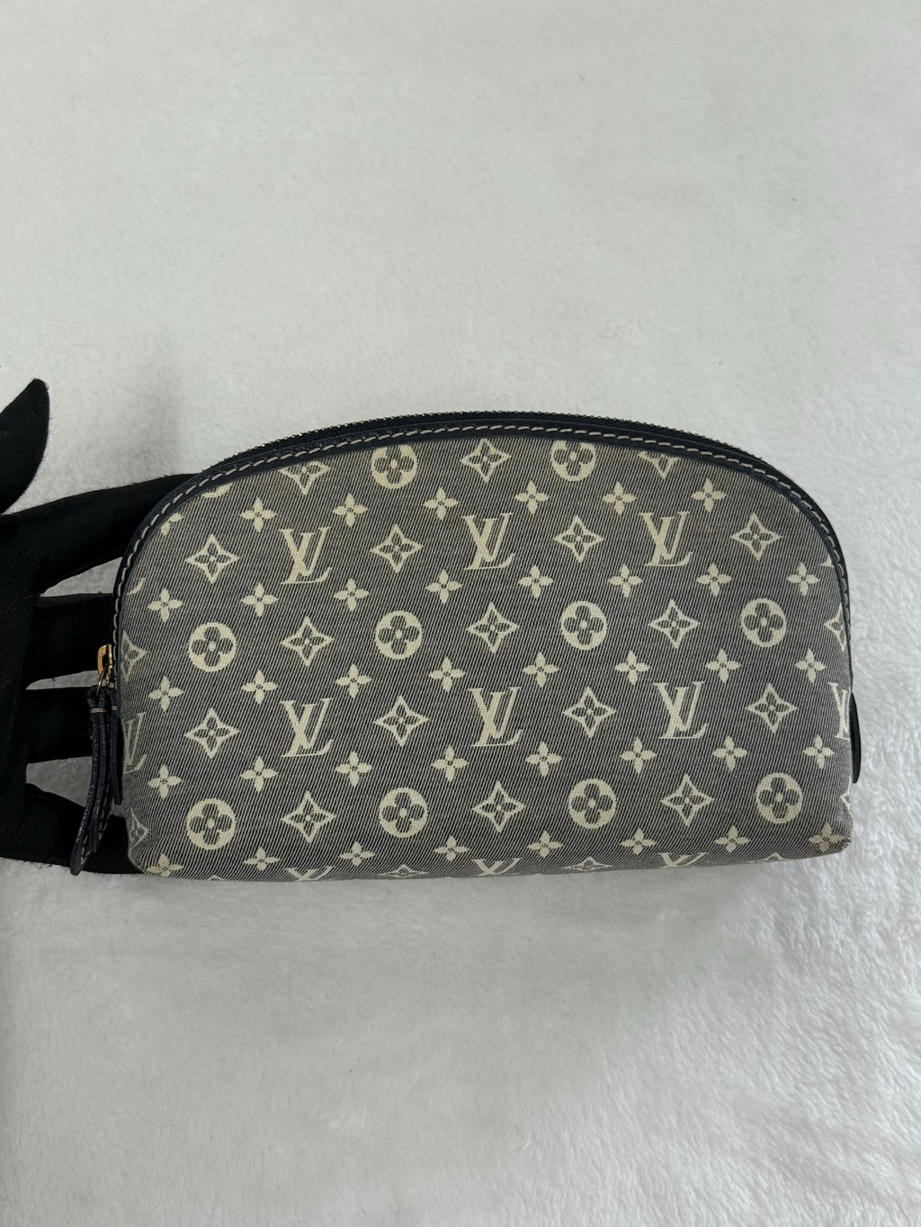 LOUIS VUITTON Pochette Cosmetique Monogram Idylle Canvas