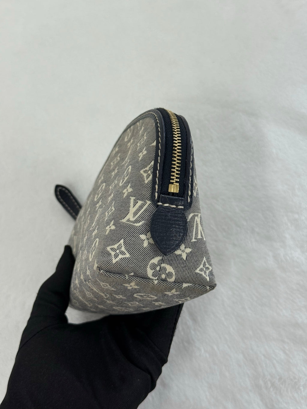 LOUIS VUITTON Pochette Cosmetique Monogram Idylle Canvas