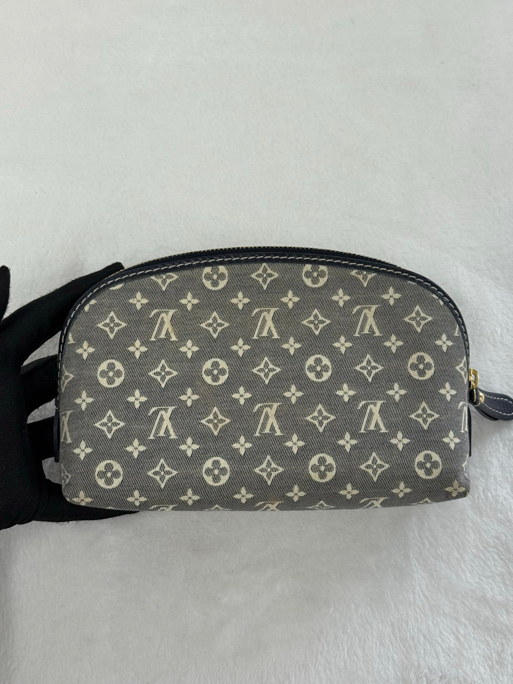 LOUIS VUITTON Pochette Cosmetique Monogram Idylle Canvas