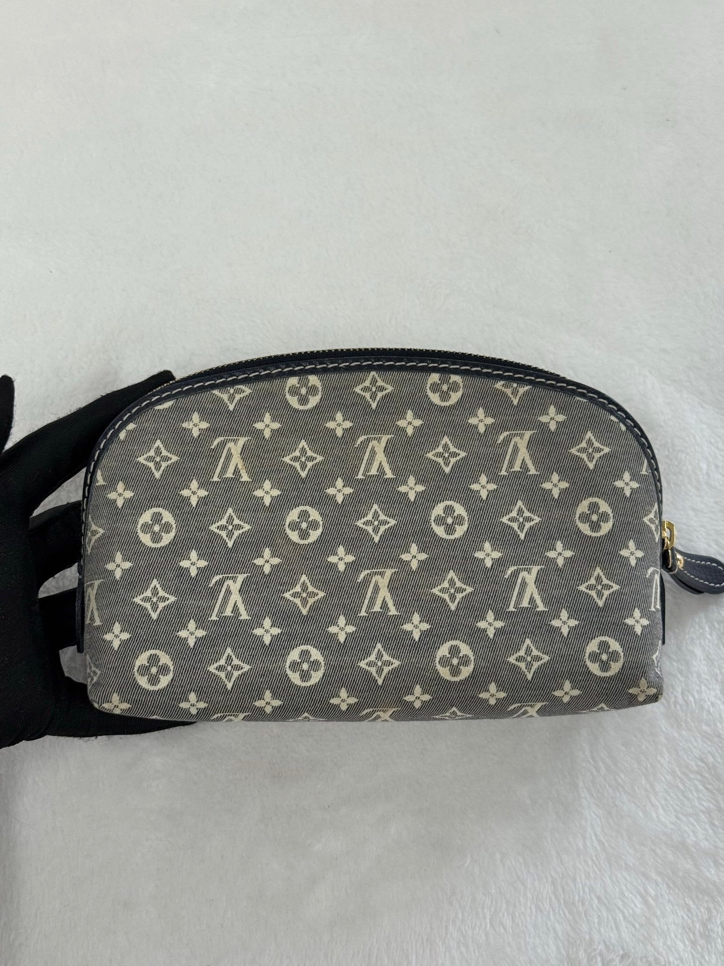 LOUIS VUITTON Pochette Cosmetique Monogram Idylle Canvas