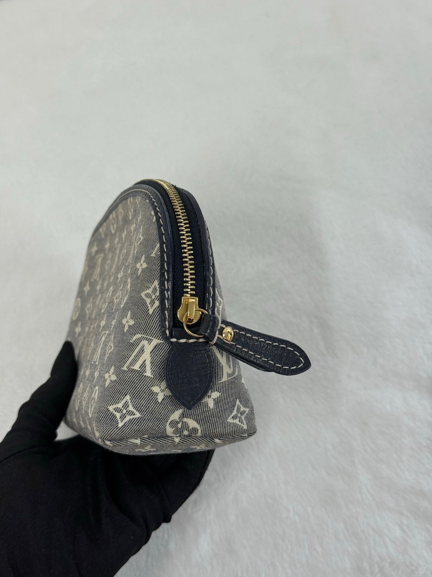 LOUIS VUITTON Pochette Cosmetique Monogram Idylle Canvas
