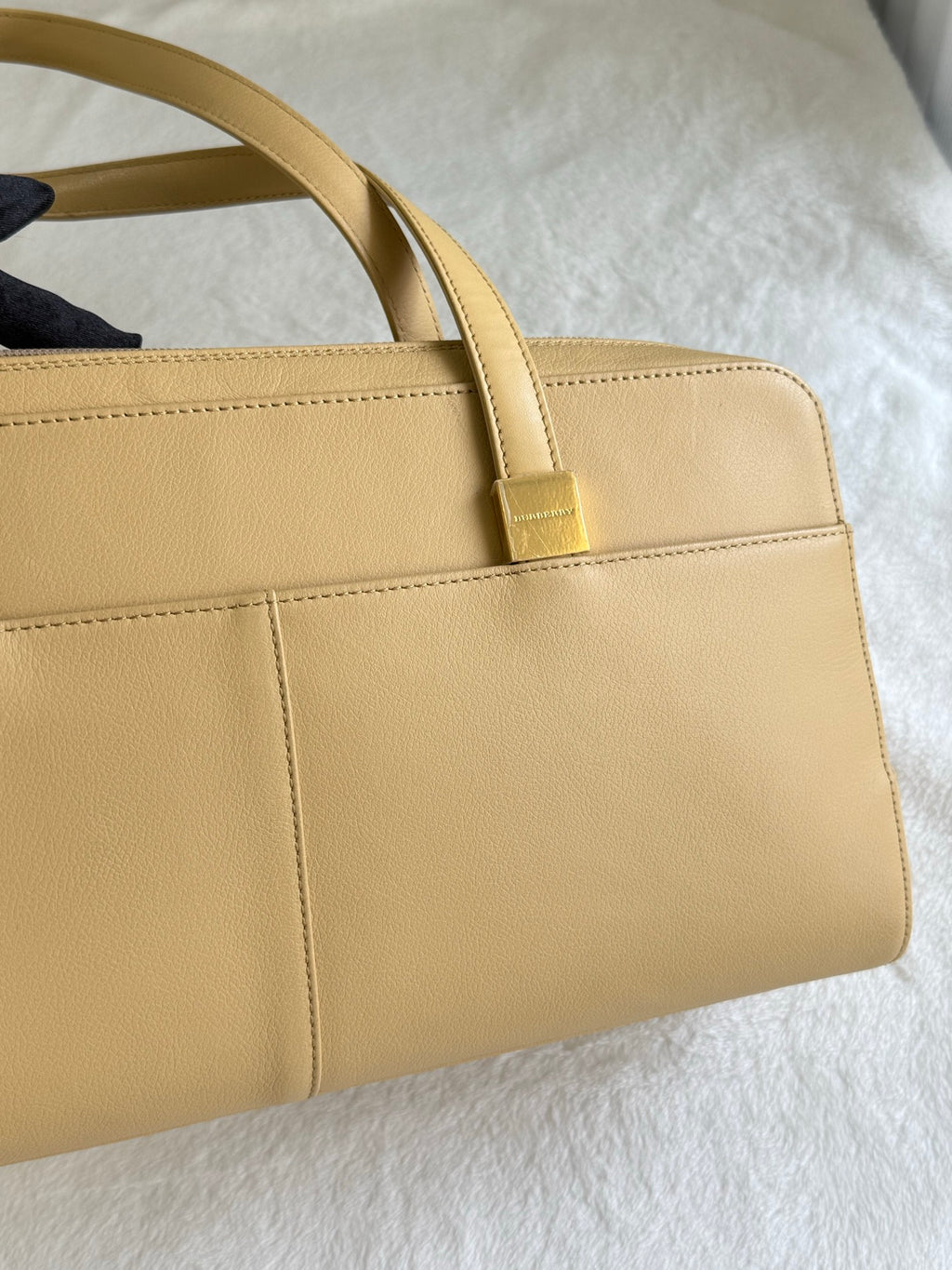 BURBERRY Genuine Shoulder Bag