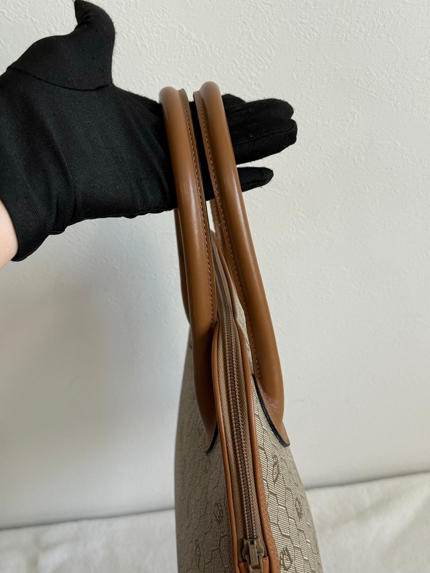 DIOR D'Oblique Pre-loved Handbag