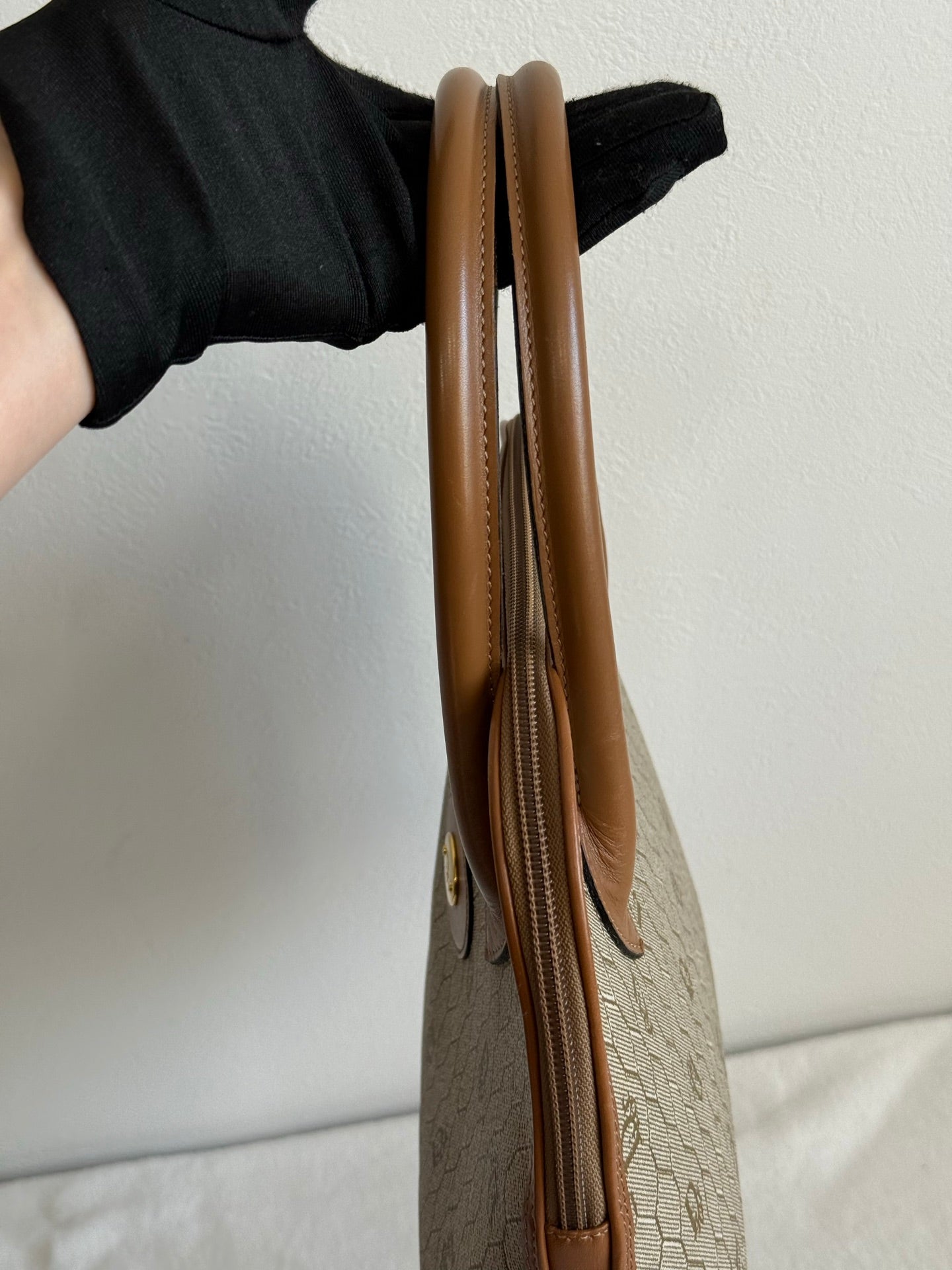 DIOR D'Oblique Pre-loved Handbag