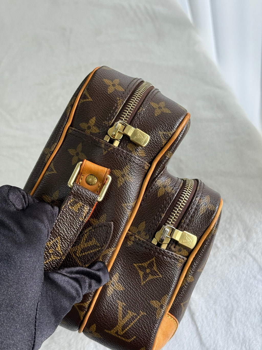 LOUIS VUITTON Monogram Nile Shoulder bag