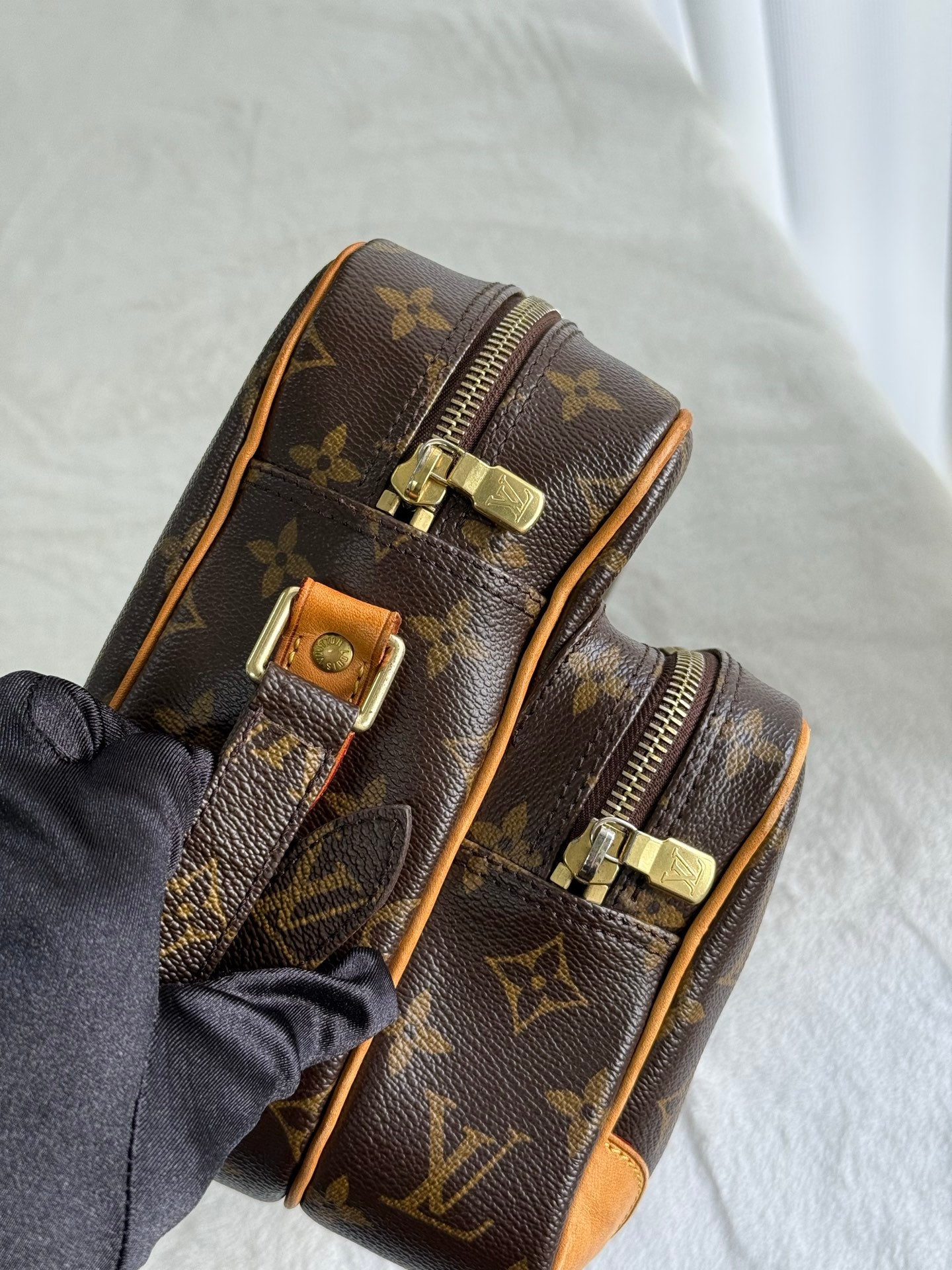 LOUIS VUITTON Monogram Nile Shoulder bag