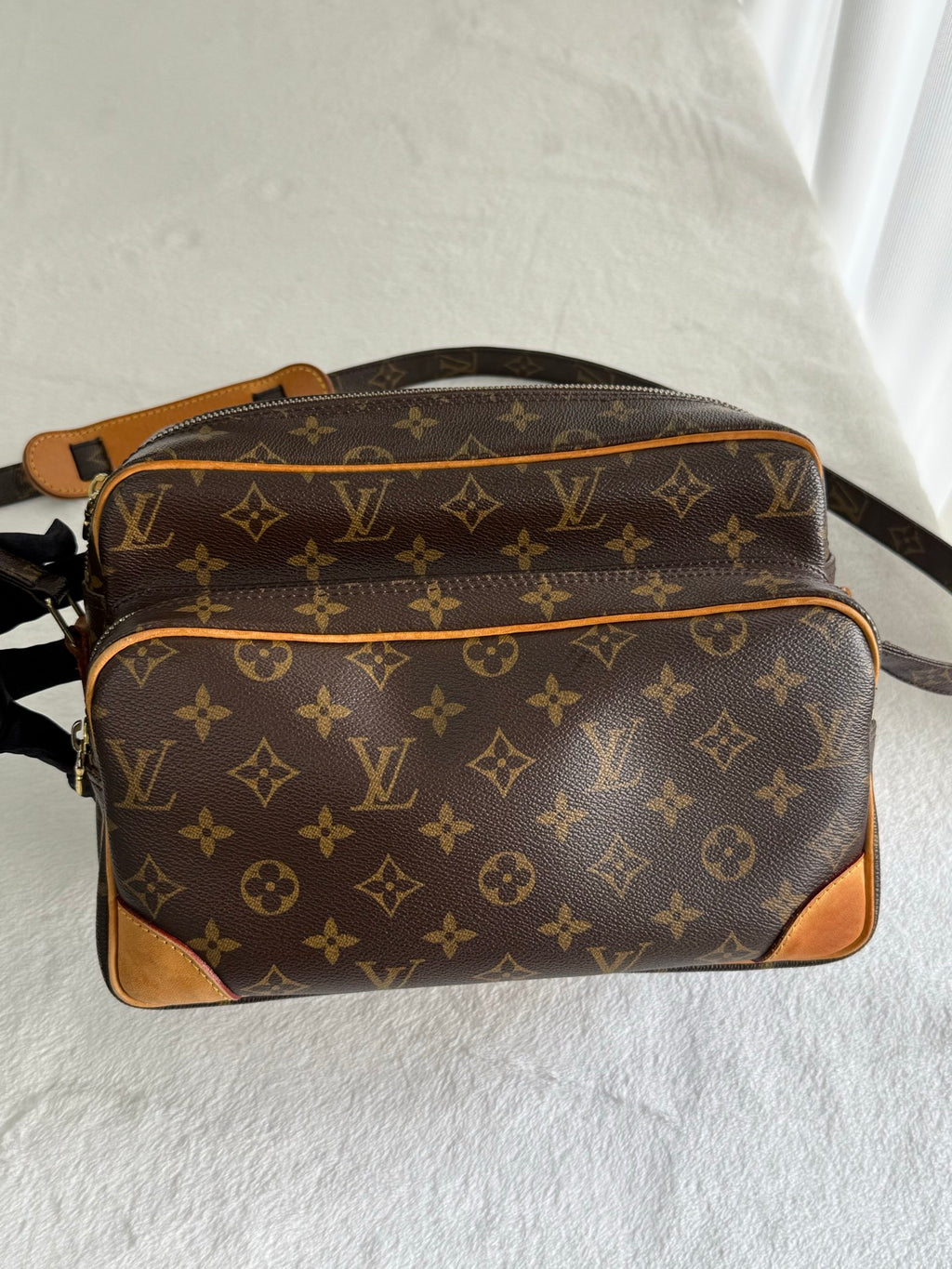 LOUIS VUITTON Monogram Nile Shoulder bag