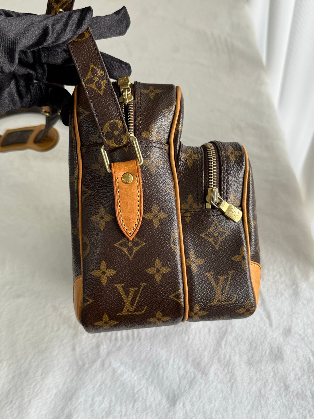 LOUIS VUITTON Monogram Nile Shoulder bag