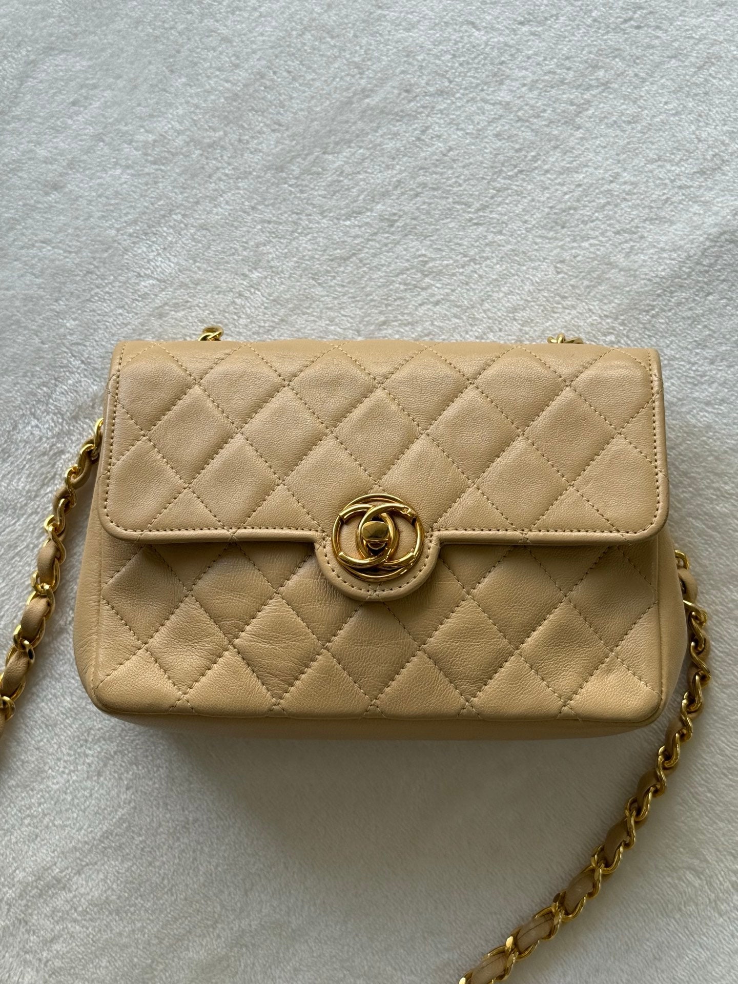 CHANEL Lambskin Chain Bag