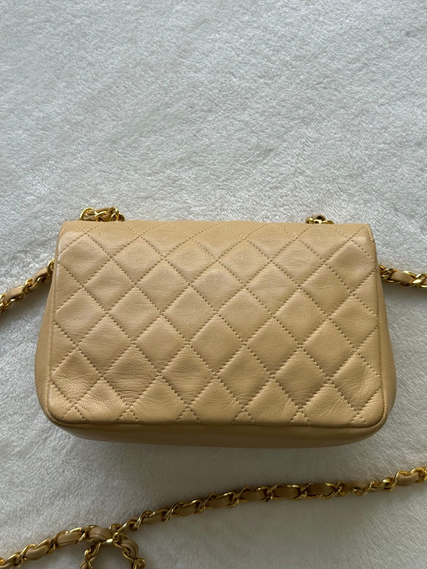 CHANEL Lambskin Chain Bag