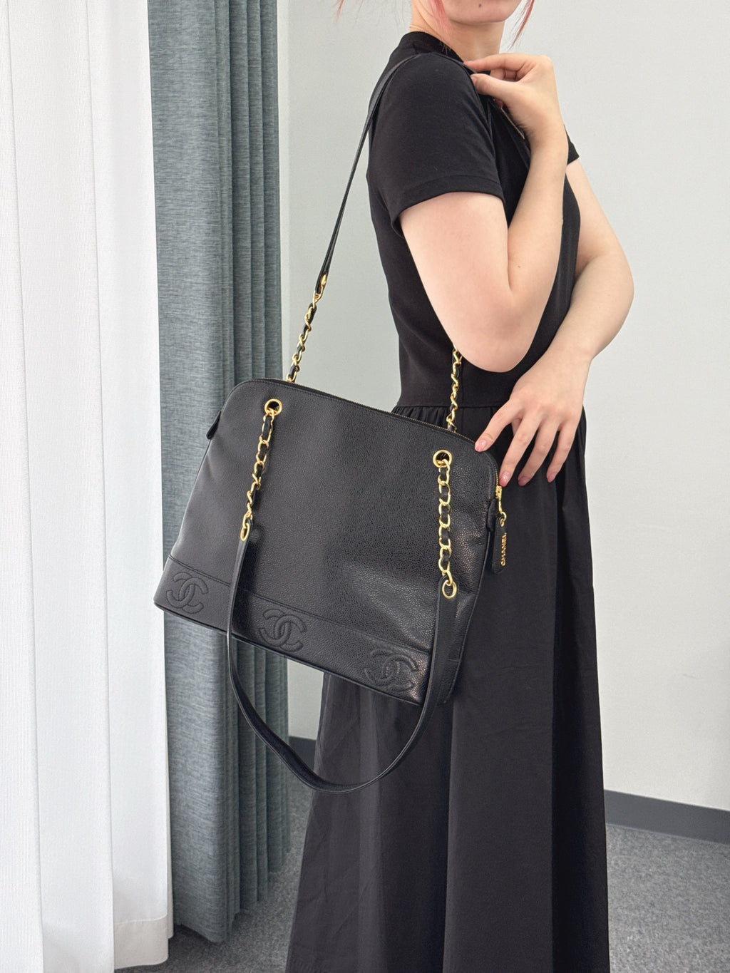 CHANEL Cavier Shoulder bag