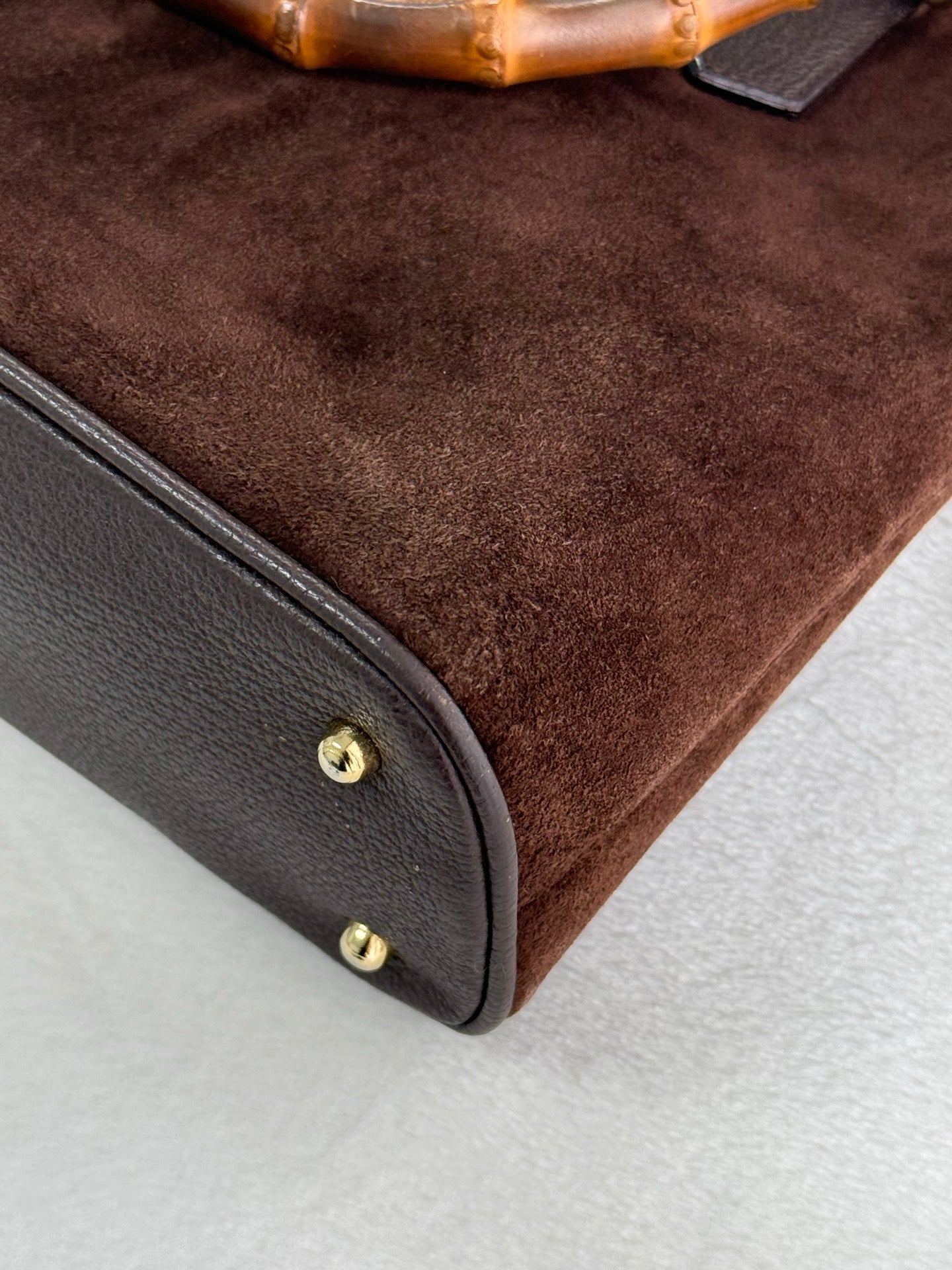 GUCCI Bamboo-handle suede shoulderbag