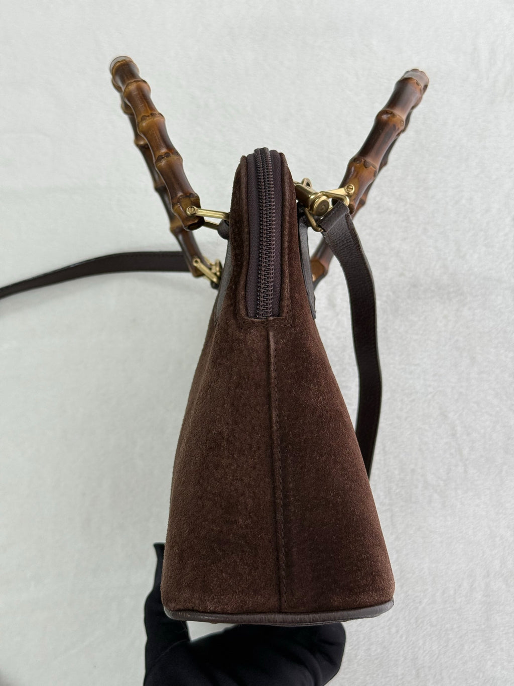 GUCCI Bamboo-handle suede shoulderbag