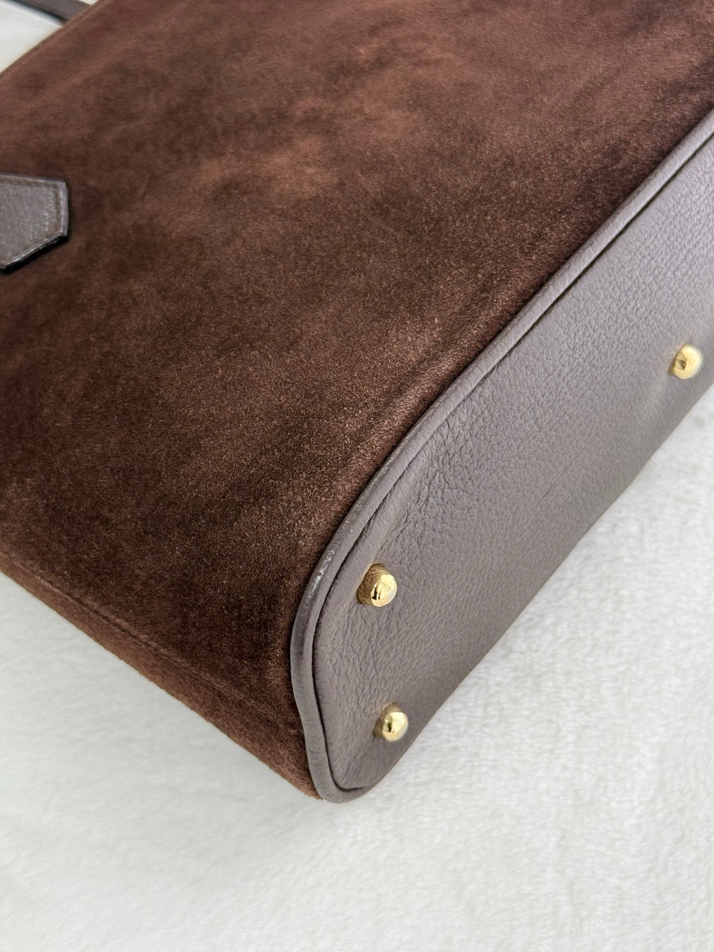 GUCCI Bamboo-handle suede shoulderbag