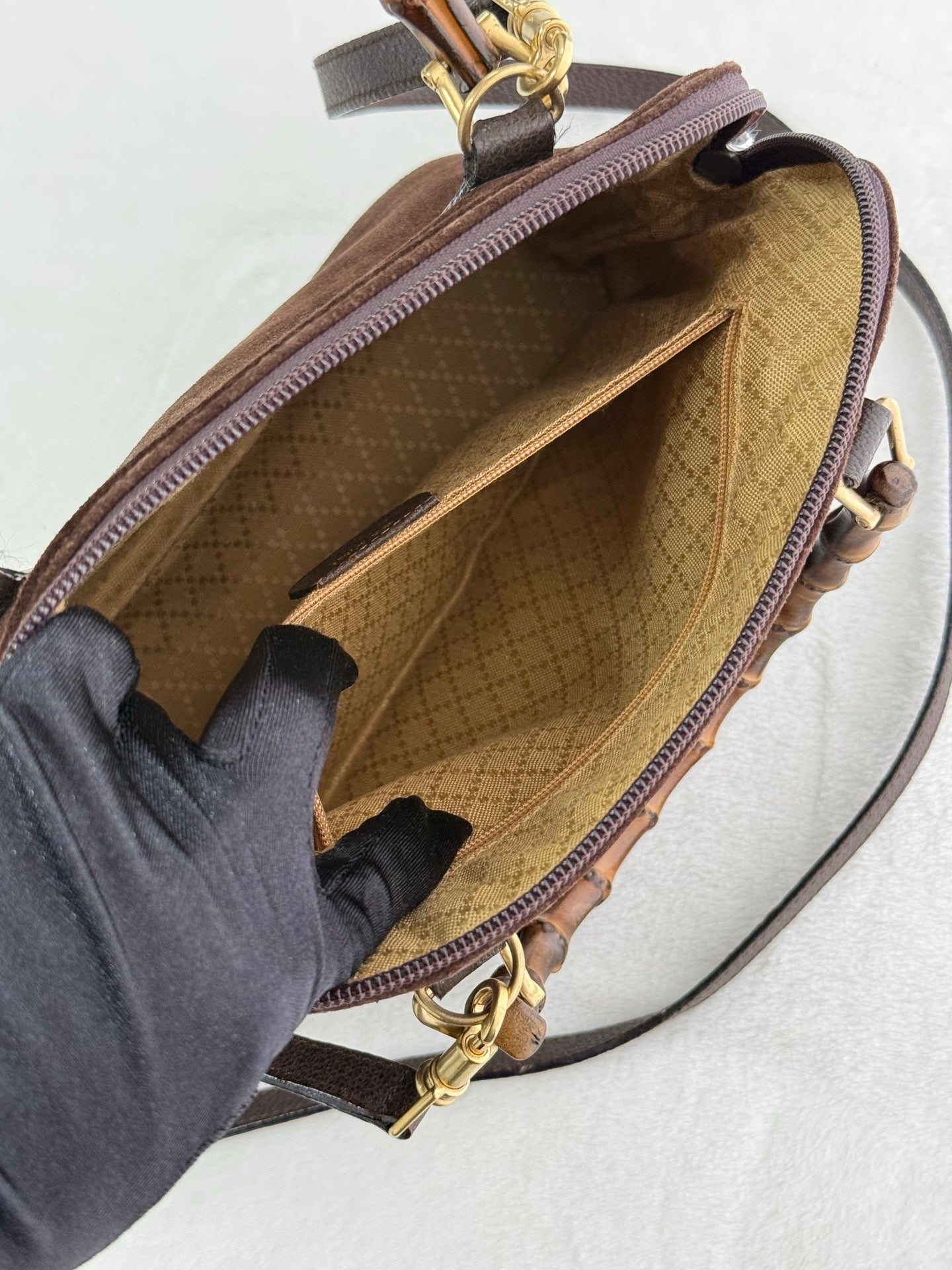 GUCCI Bamboo-handle suede shoulderbag