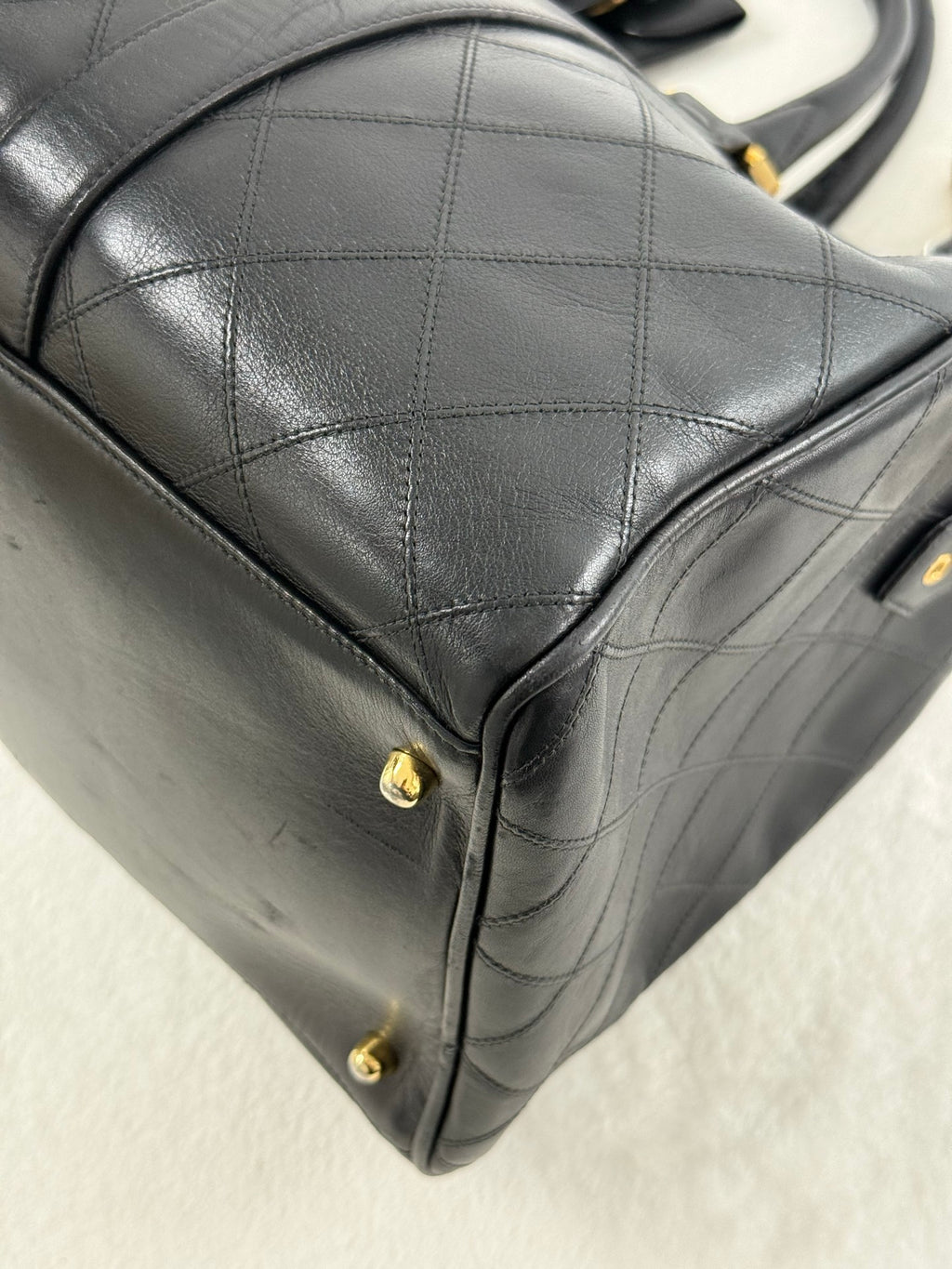 CHANEL Diamond quilted Travel bag