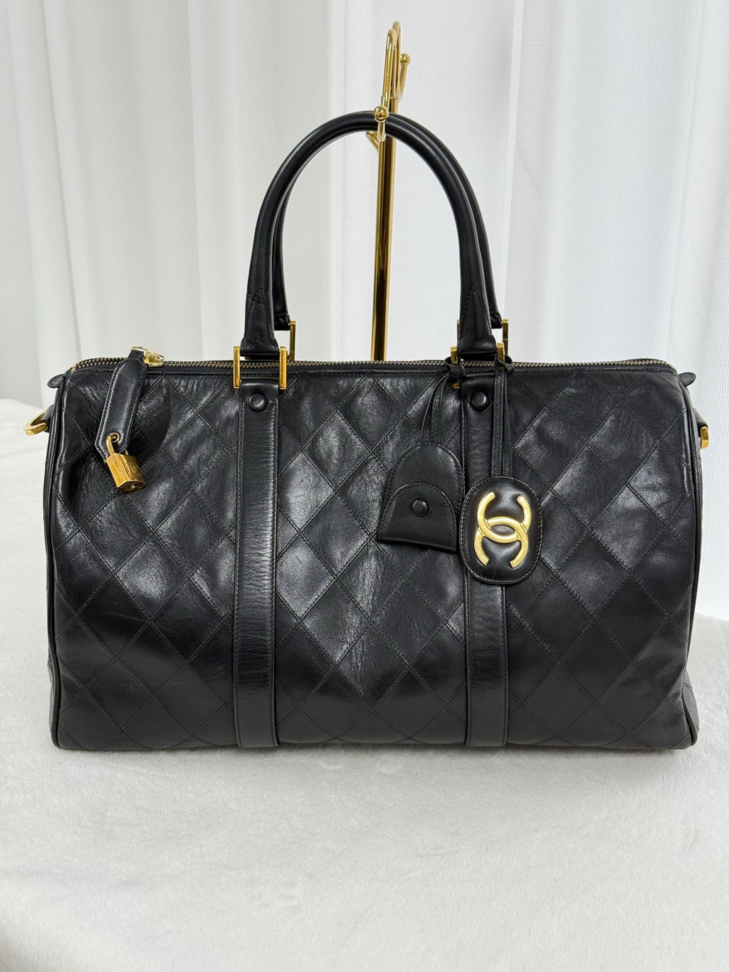 CHANEL Diamond quilted Travel bag