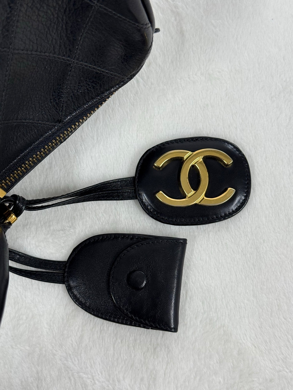 CHANEL Diamond quilted Travel bag