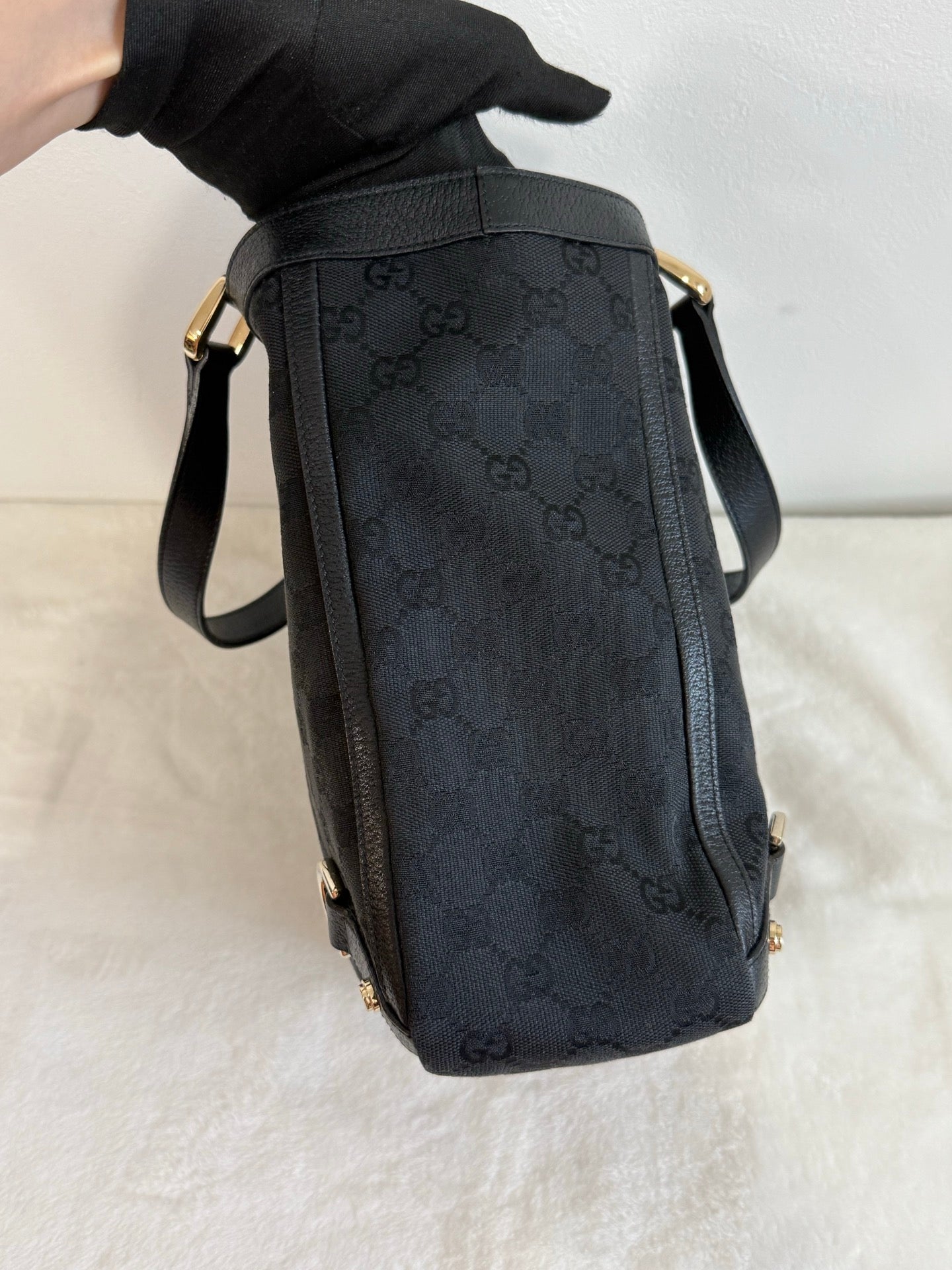 GUCCI GG Supreme Handbag