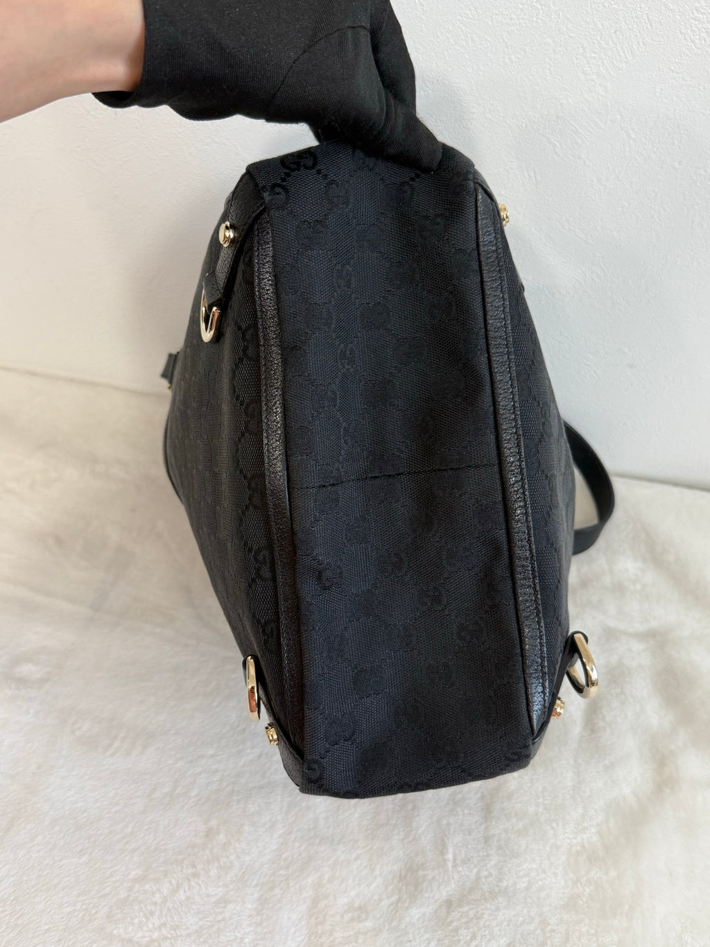 GUCCI GG Supreme Handbag