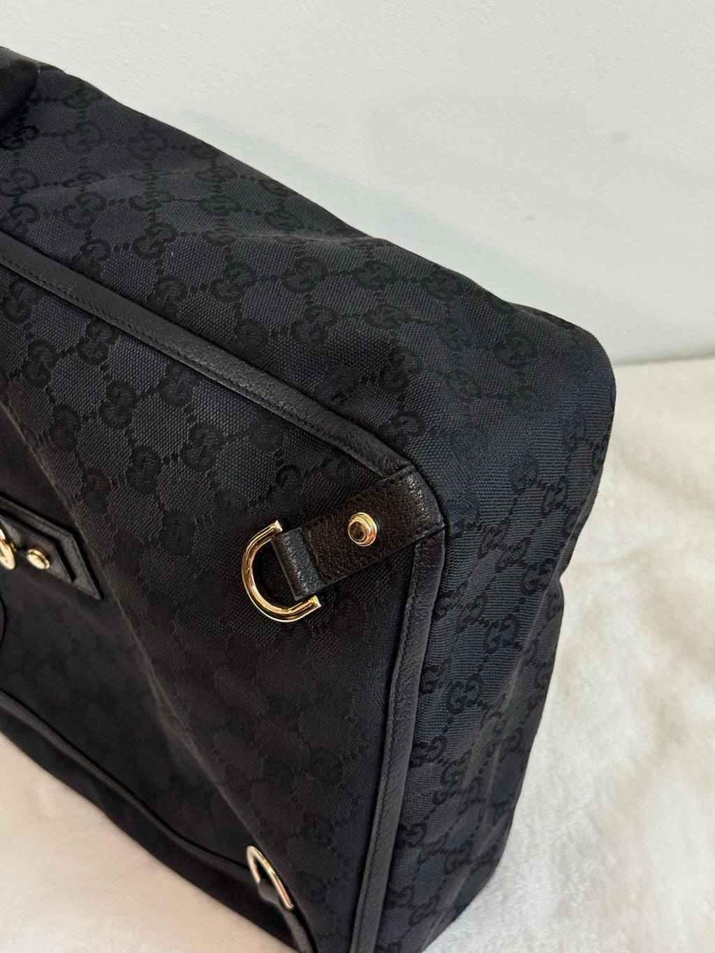 GUCCI GG Supreme Handbag