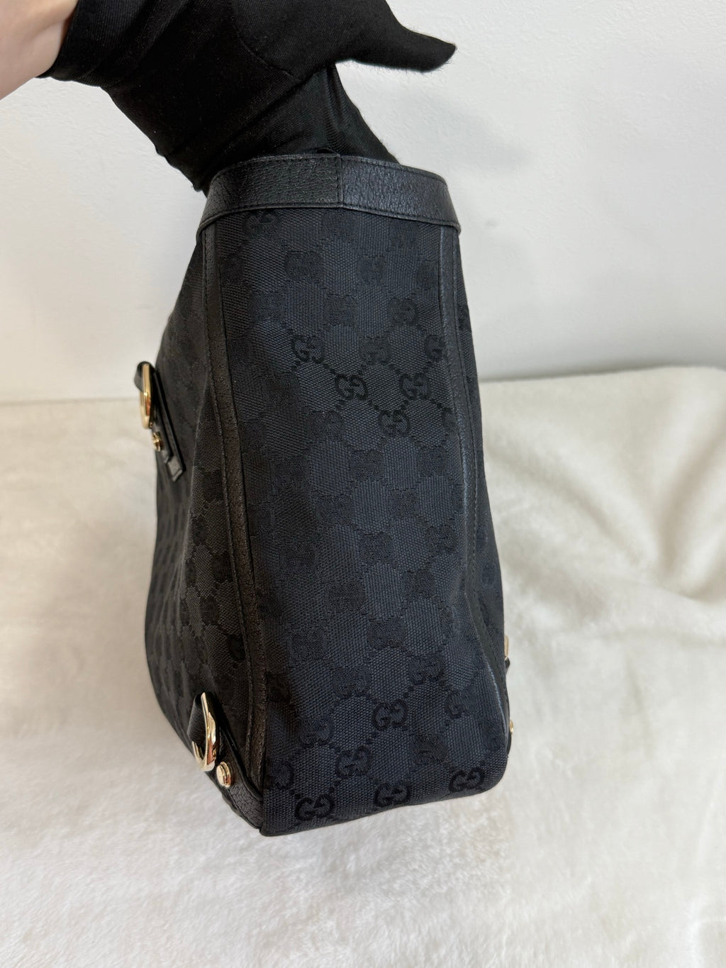GUCCI GG Supreme Handbag