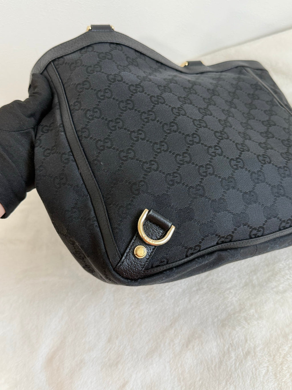 GUCCI GG Supreme Handbag