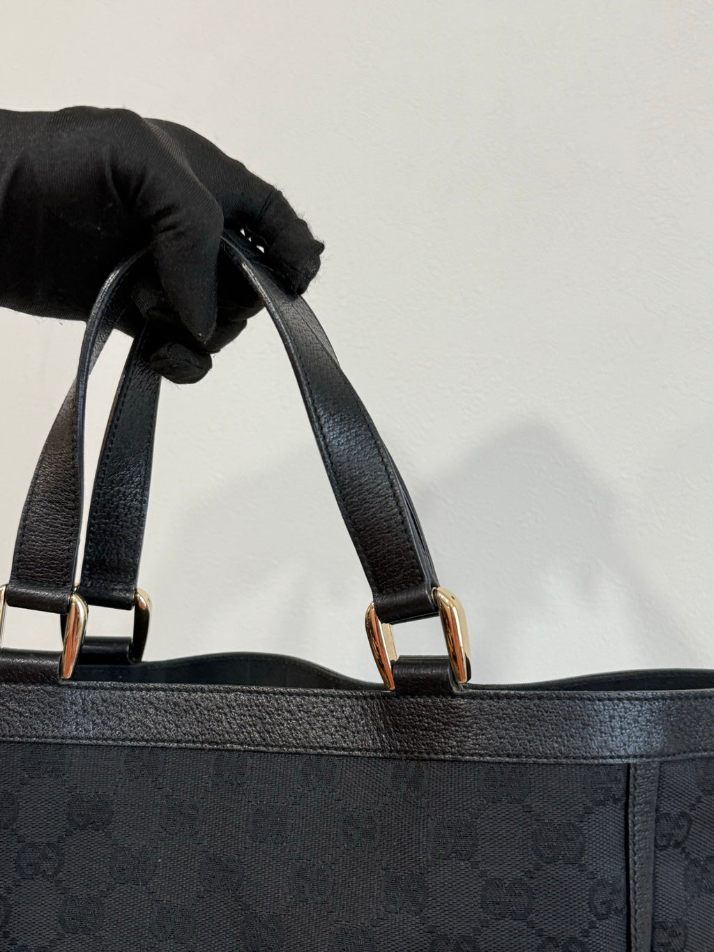 GUCCI GG Supreme Handbag