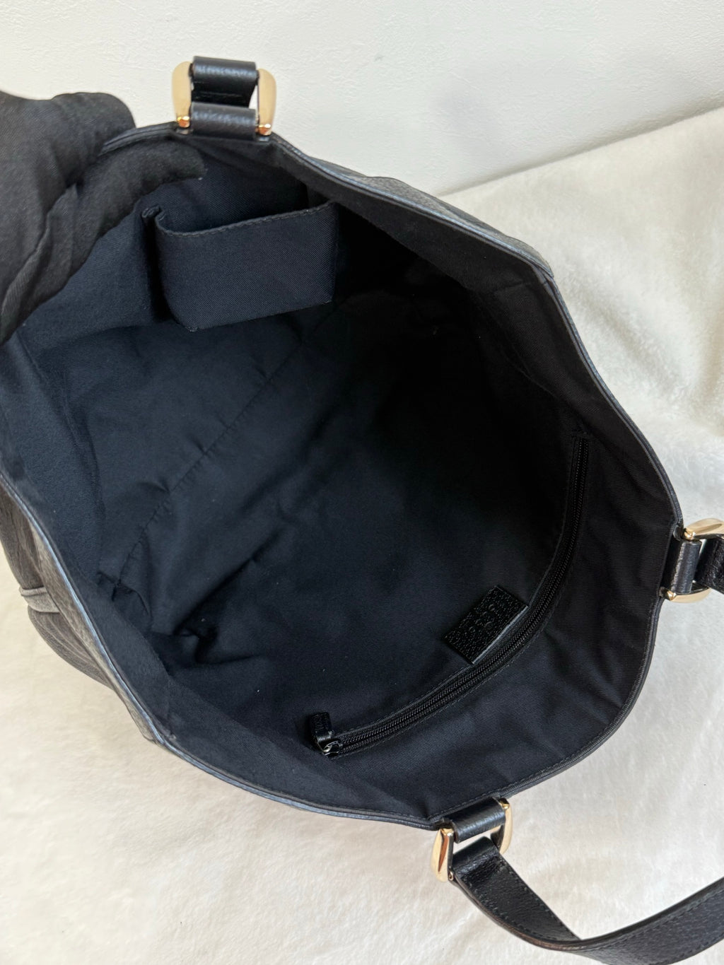 GUCCI GG Supreme Handbag