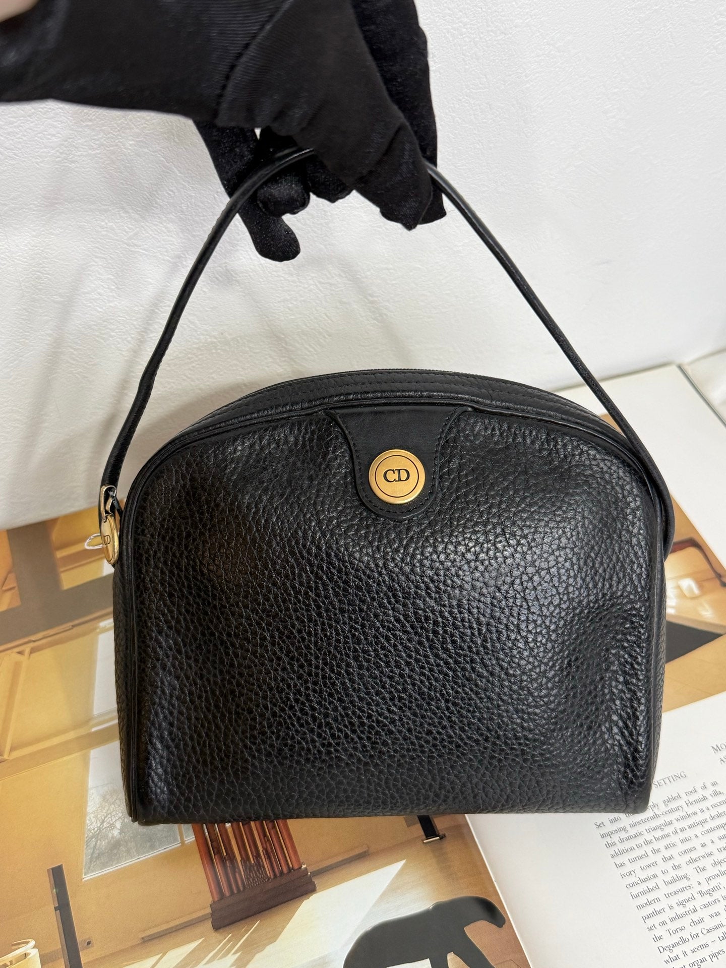 CHRISTIAN DIOR Cavier handbag