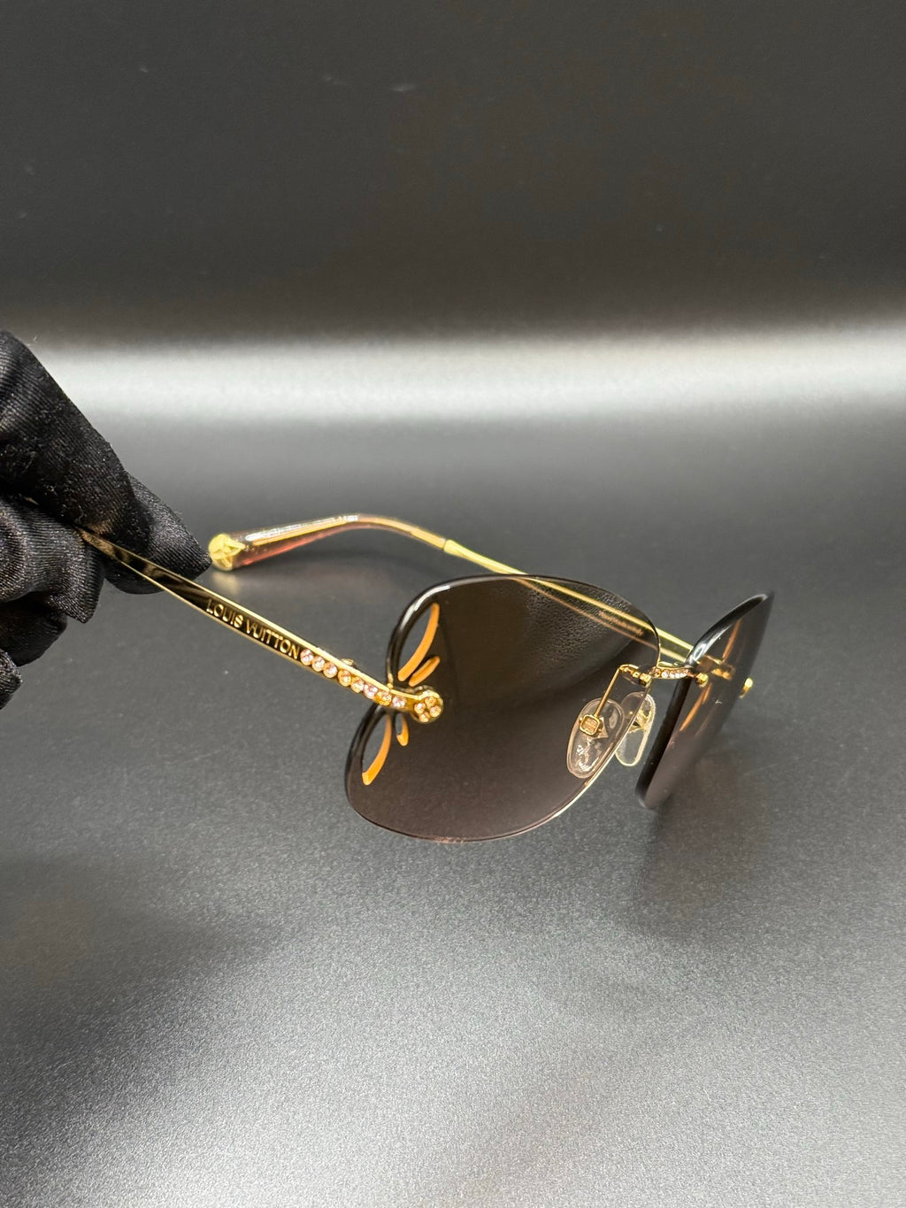 LOUIS VUITTON Sunglasses