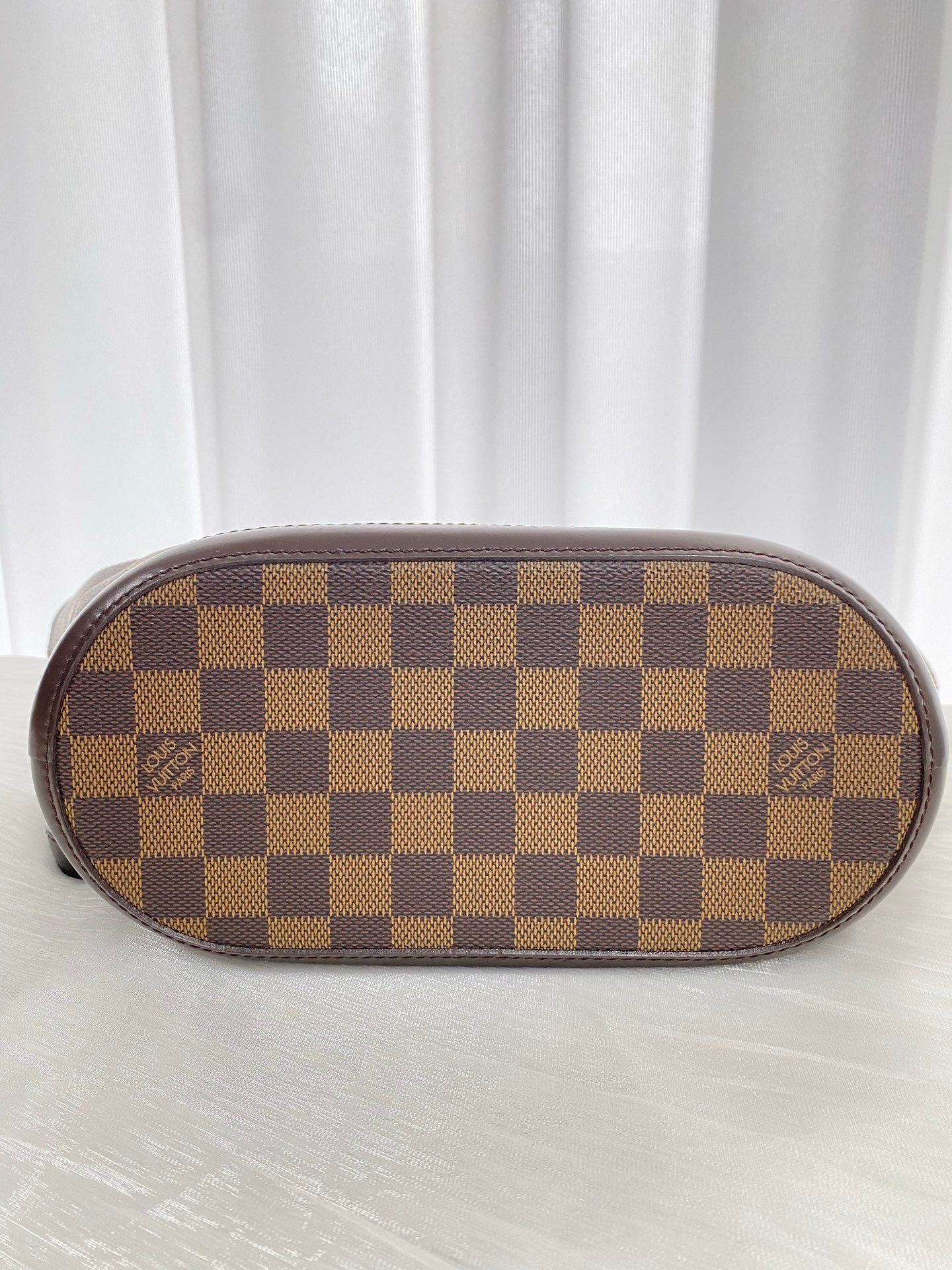 LOUIS VUITTON Damier Totebag