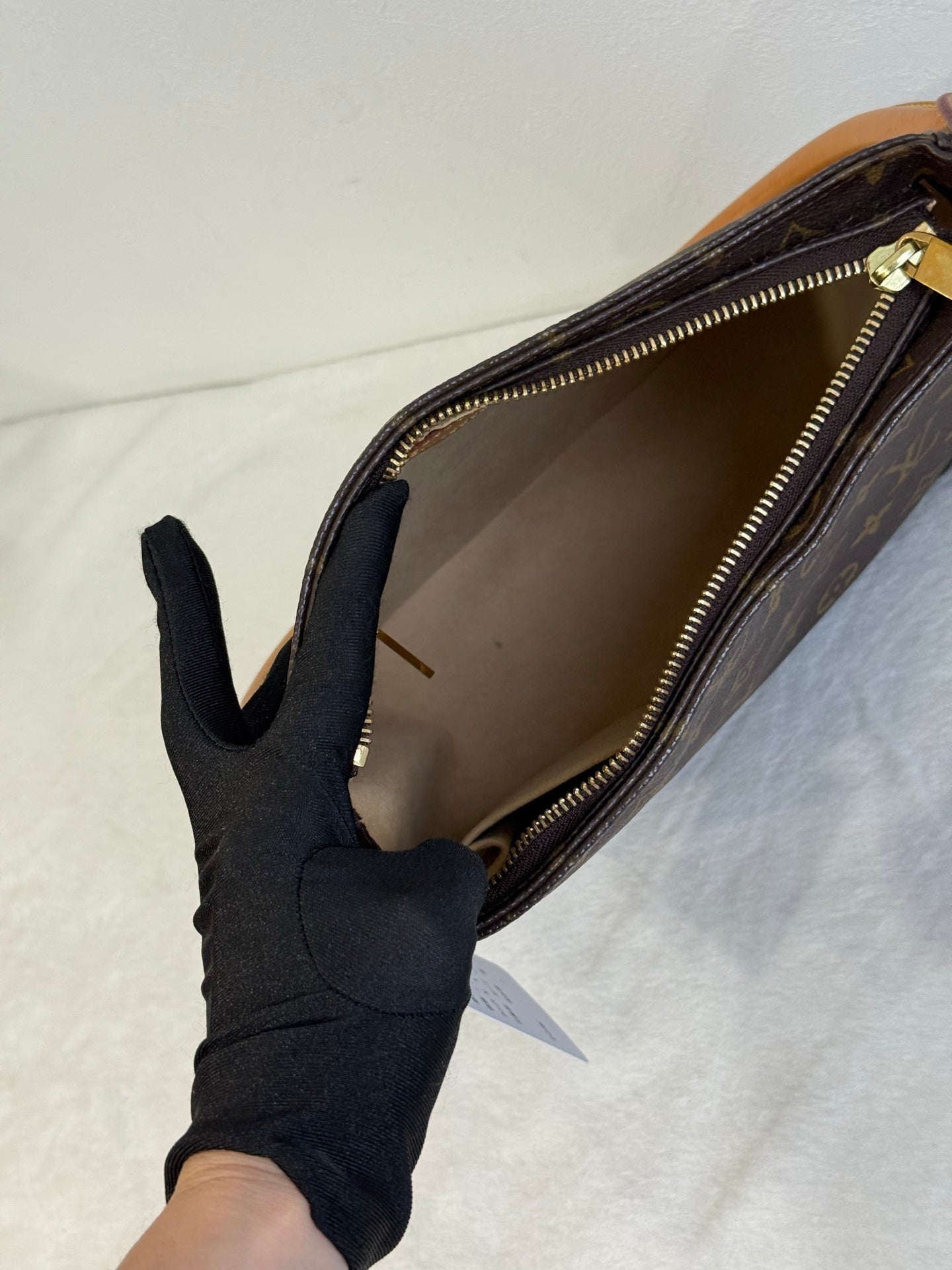 LOUIS VUITTON Monogram Looping  Medium Handbag