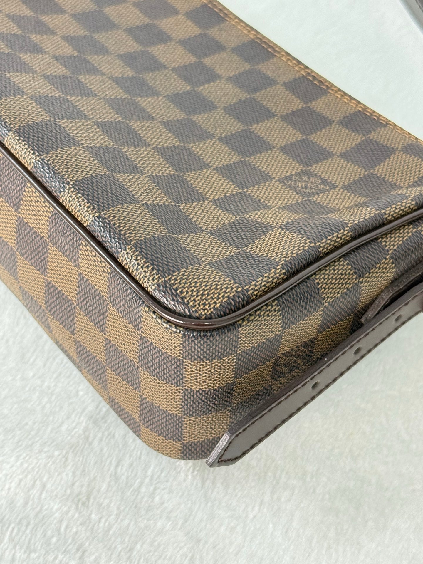 LOUIS VUITTON Damier Shoulder bag (Ebene  Ravello)