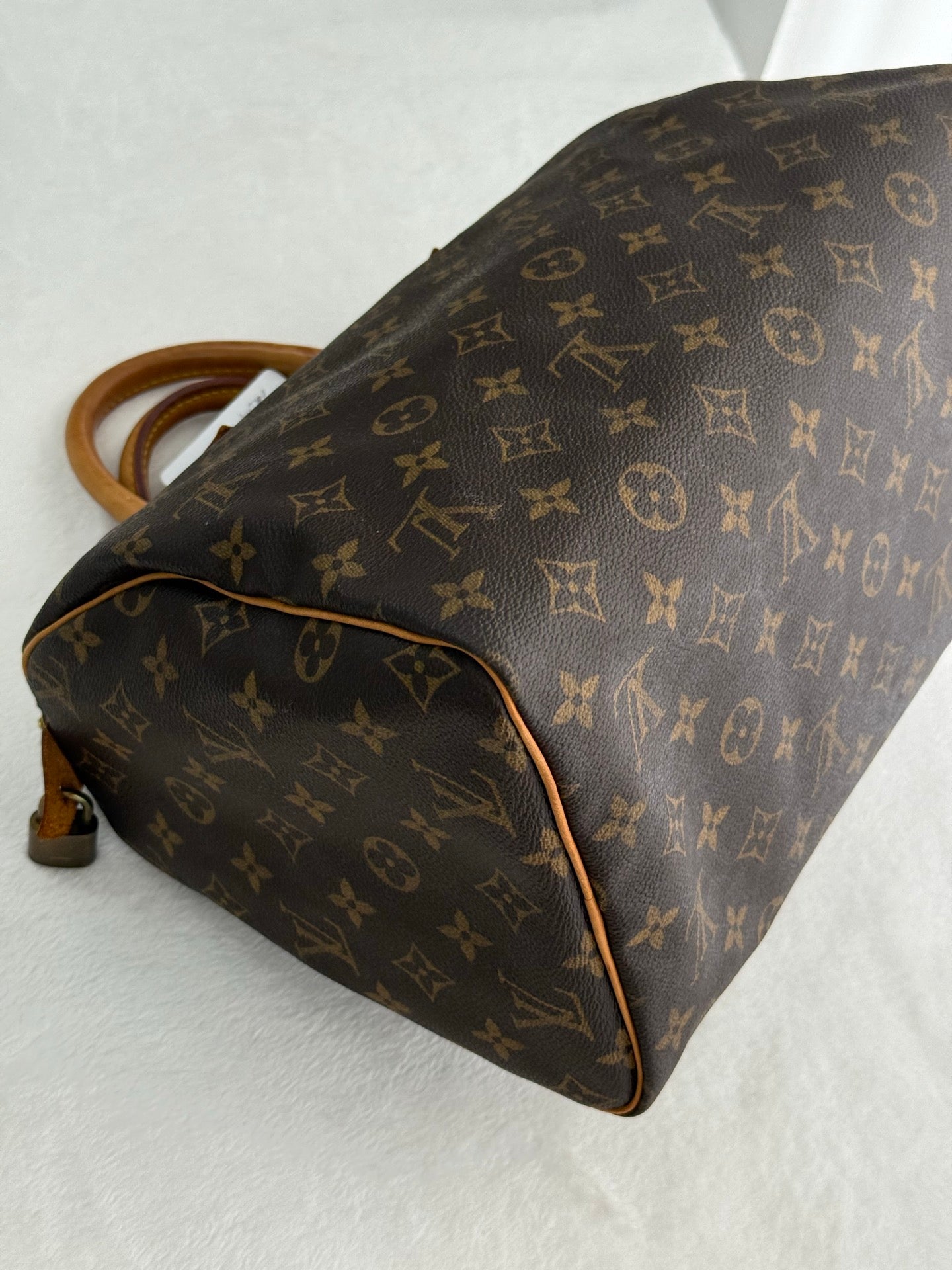 LOUIS VUITTON Monogram Speedy30 Handbag