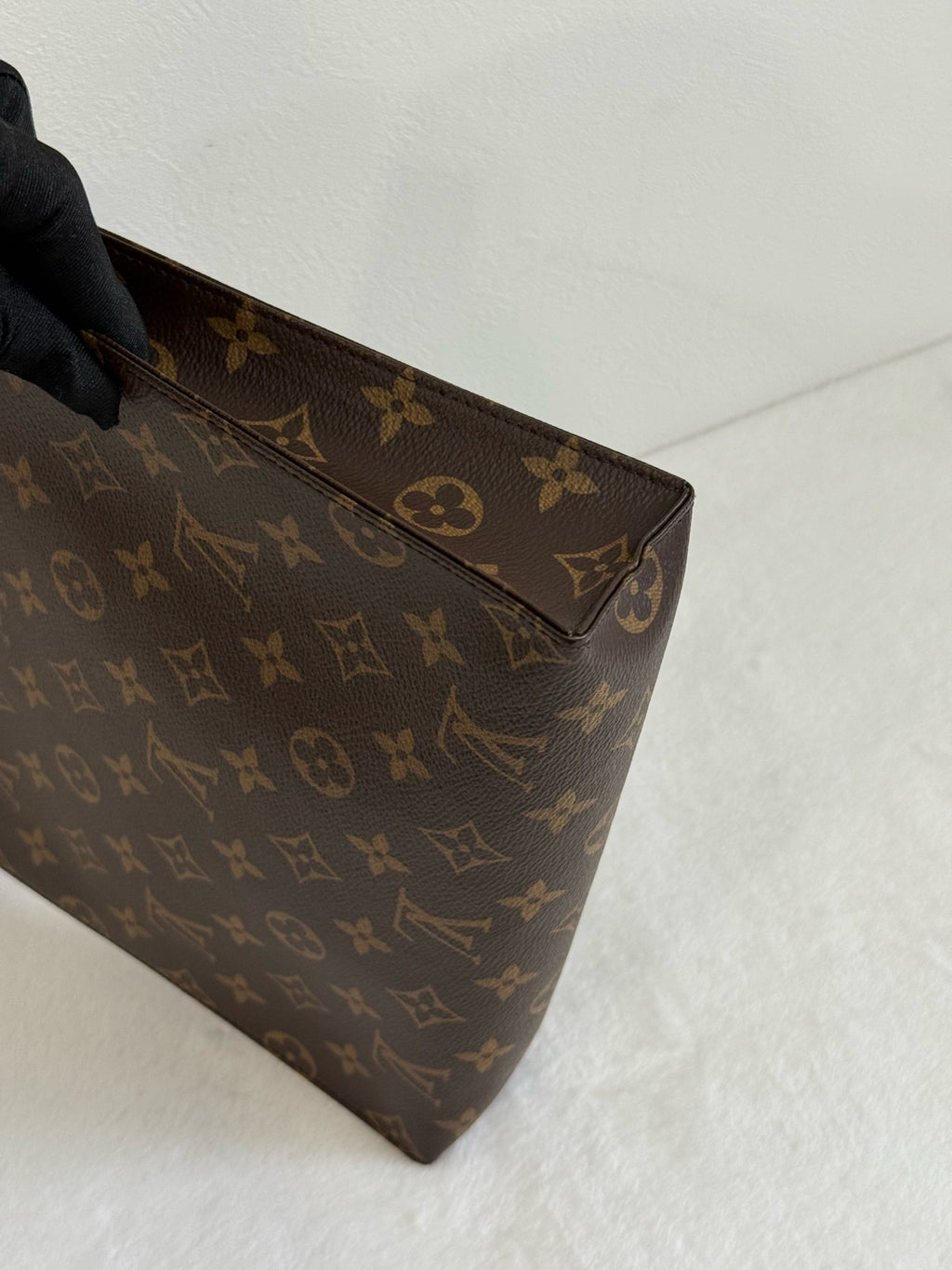 LOUIS VUITTON Monogram Vanity Bag