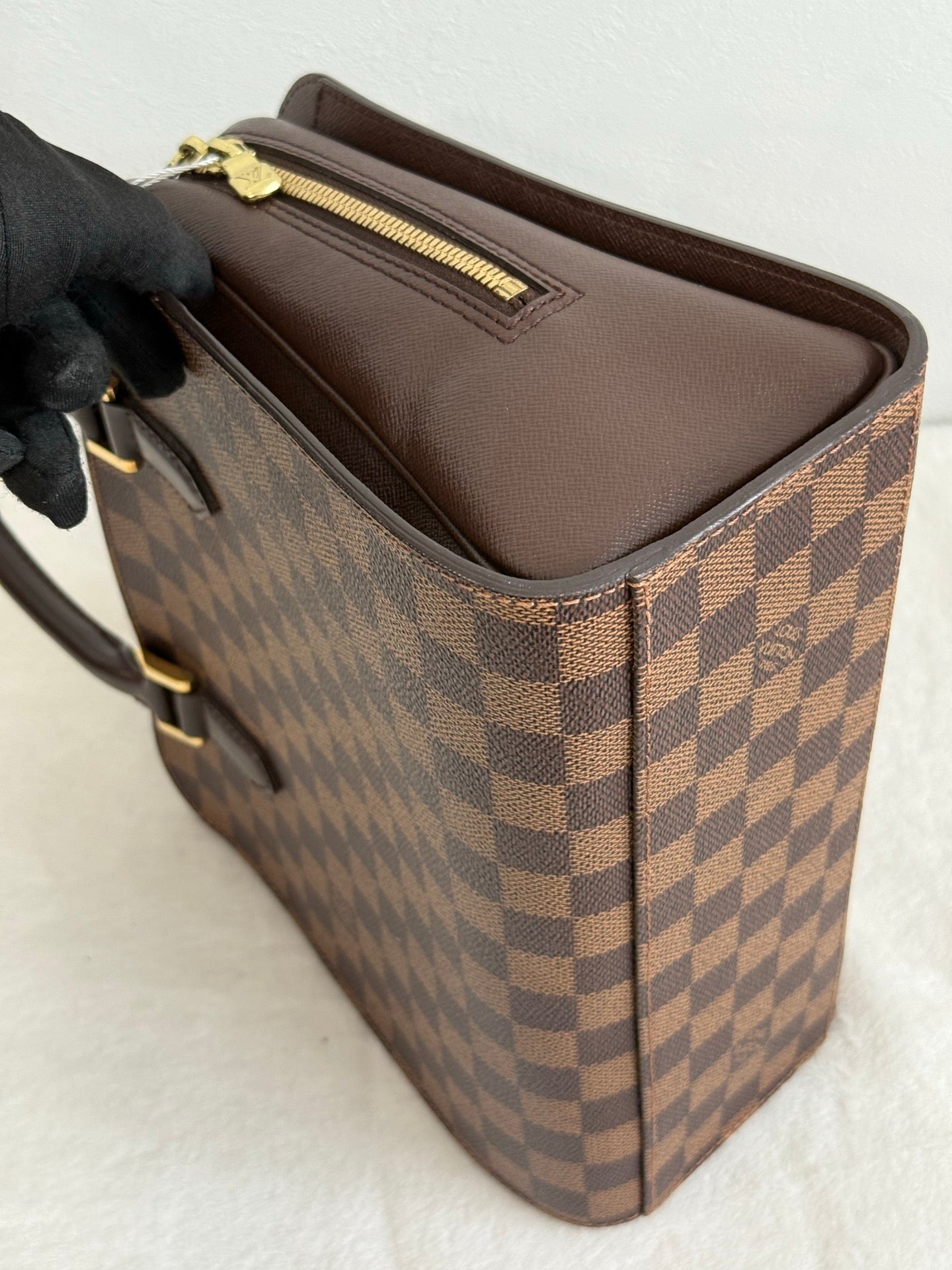 LOUIS VUITTON Damier Tri-layered Handbag