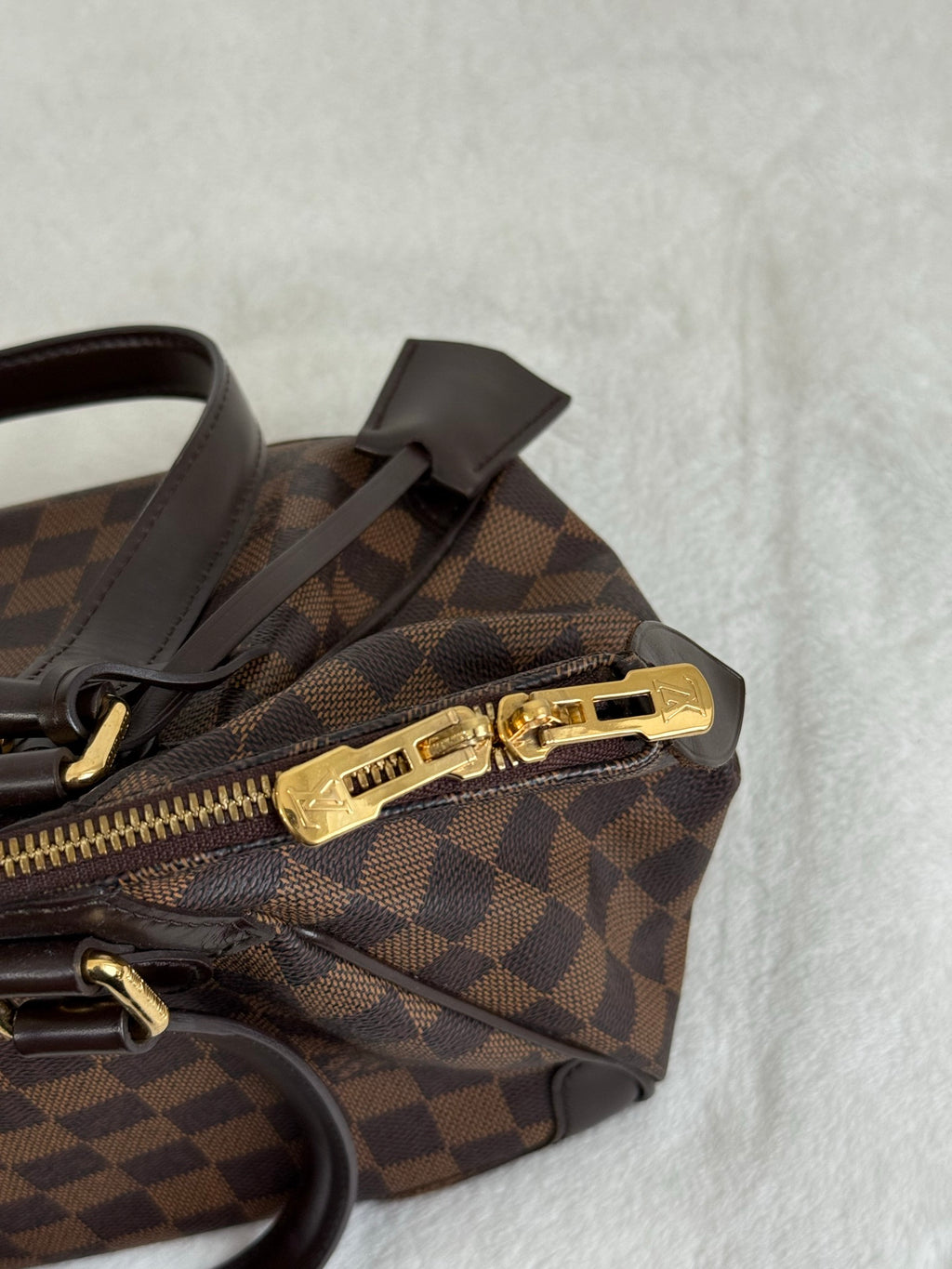 LOUIS VUITTON Damier Handbag
