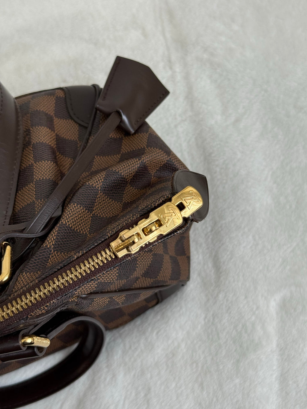 LOUIS VUITTON Damier Handbag