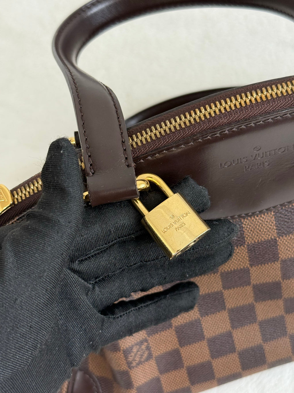 LOUIS VUITTON Damier Handbag