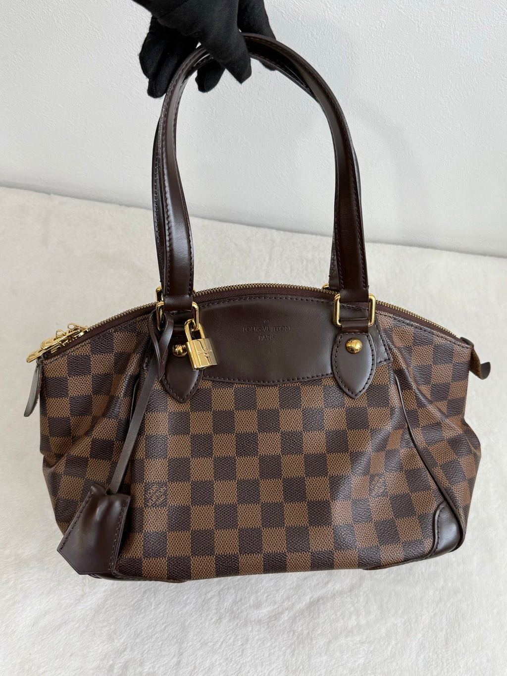 LOUIS VUITTON Damier Handbag