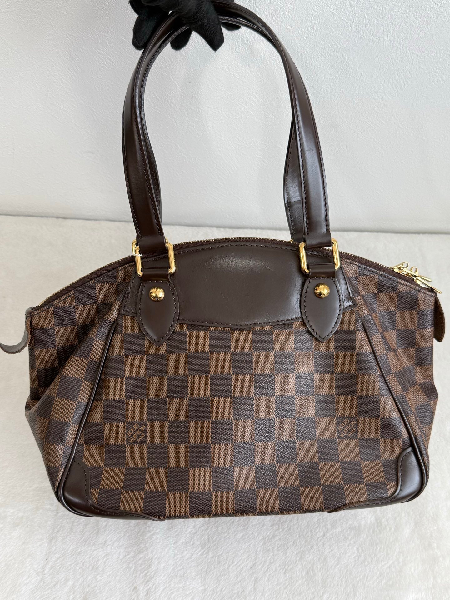 LOUIS VUITTON Damier Handbag