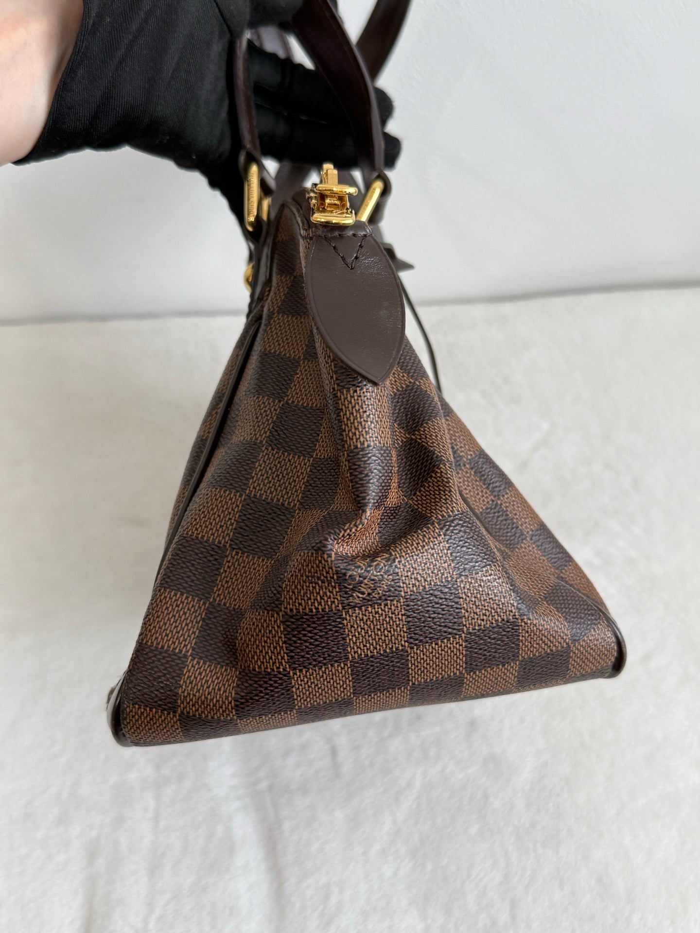 LOUIS VUITTON Damier Handbag